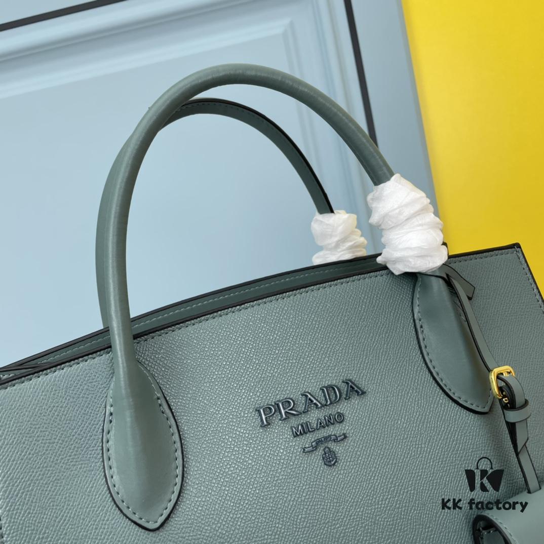 6930b9896e68136f4d9ae576 High-Quality Counter Product PRADA #66158 Imported Coarse Cross Cowhide + Calfskin 175 OEM Code Enamel Same-Color Logo Pendant Classic Unique Charm Fashionable and Elegant 33x24x15cm