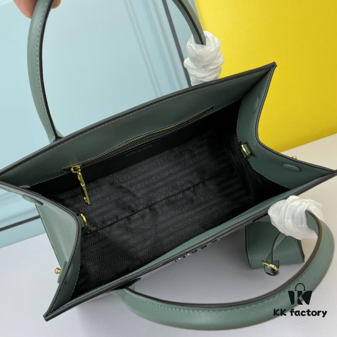 6930b98a6e68136f4d9ae579 High-Quality Counter Product PRADA #66158 Imported Coarse Cross Cowhide + Calfskin 175 OEM Code Enamel Same-Color Logo Pendant Classic Unique Charm Fashionable and Elegant 33x24x15cm