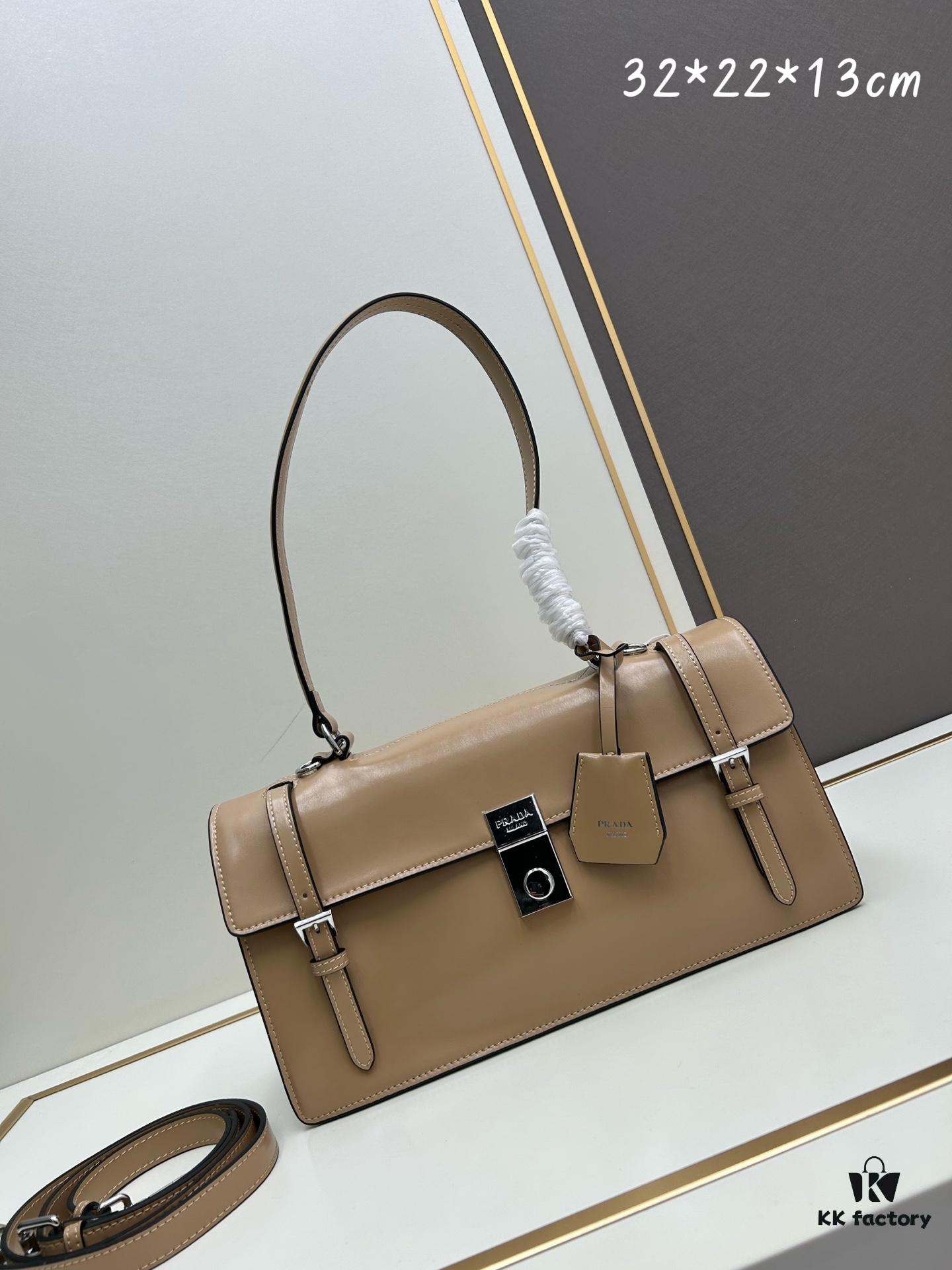 PRADA New Arrival 🎉 (All-Leather Series) [Original Quality with Matching Hardware] Full-Grain Oil-Waxed Calfskin