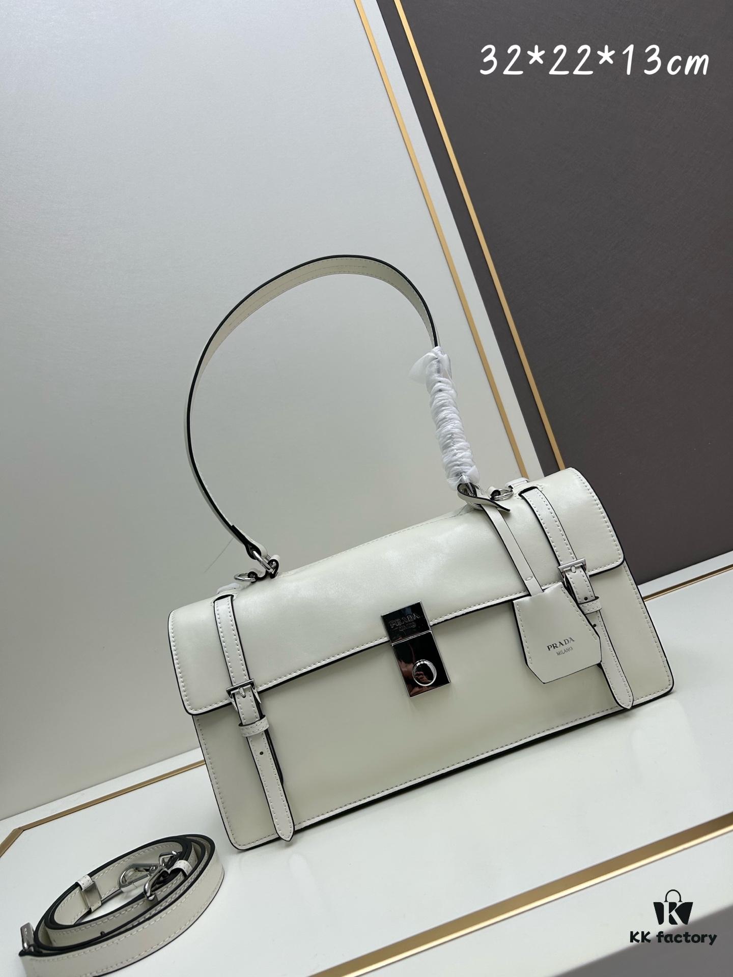 PRADA New Arrival 🎉 (All-Leather Series) [Original Quality with Matching Hardware] Full-Grain Oil-Waxed Calfskin