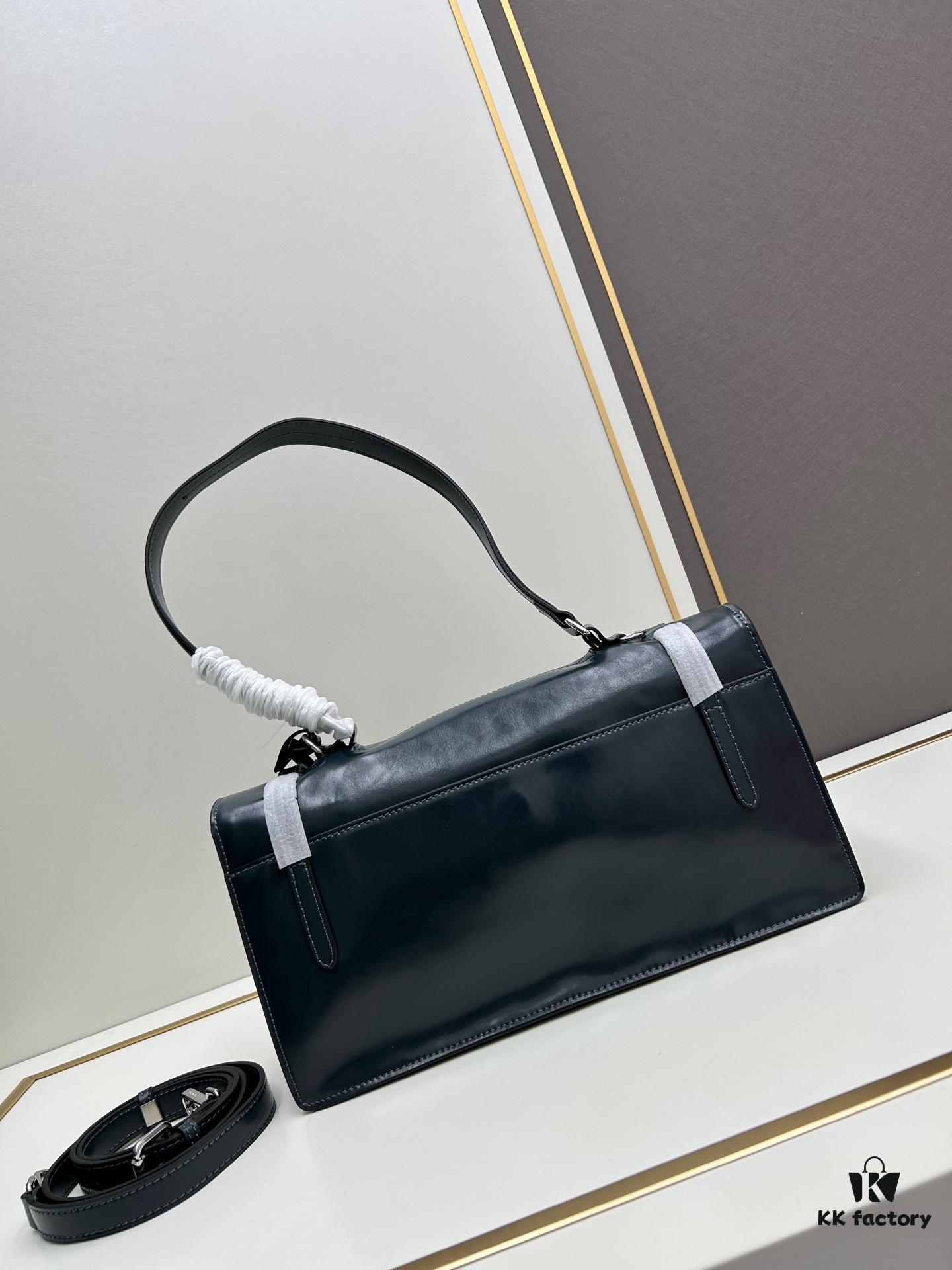 PRADA Counter New Arrival 🎉 (All-Leather Series) [Original Order Quality with Matched Counter Hardware] Full-Grain Wax Oil Calfskin