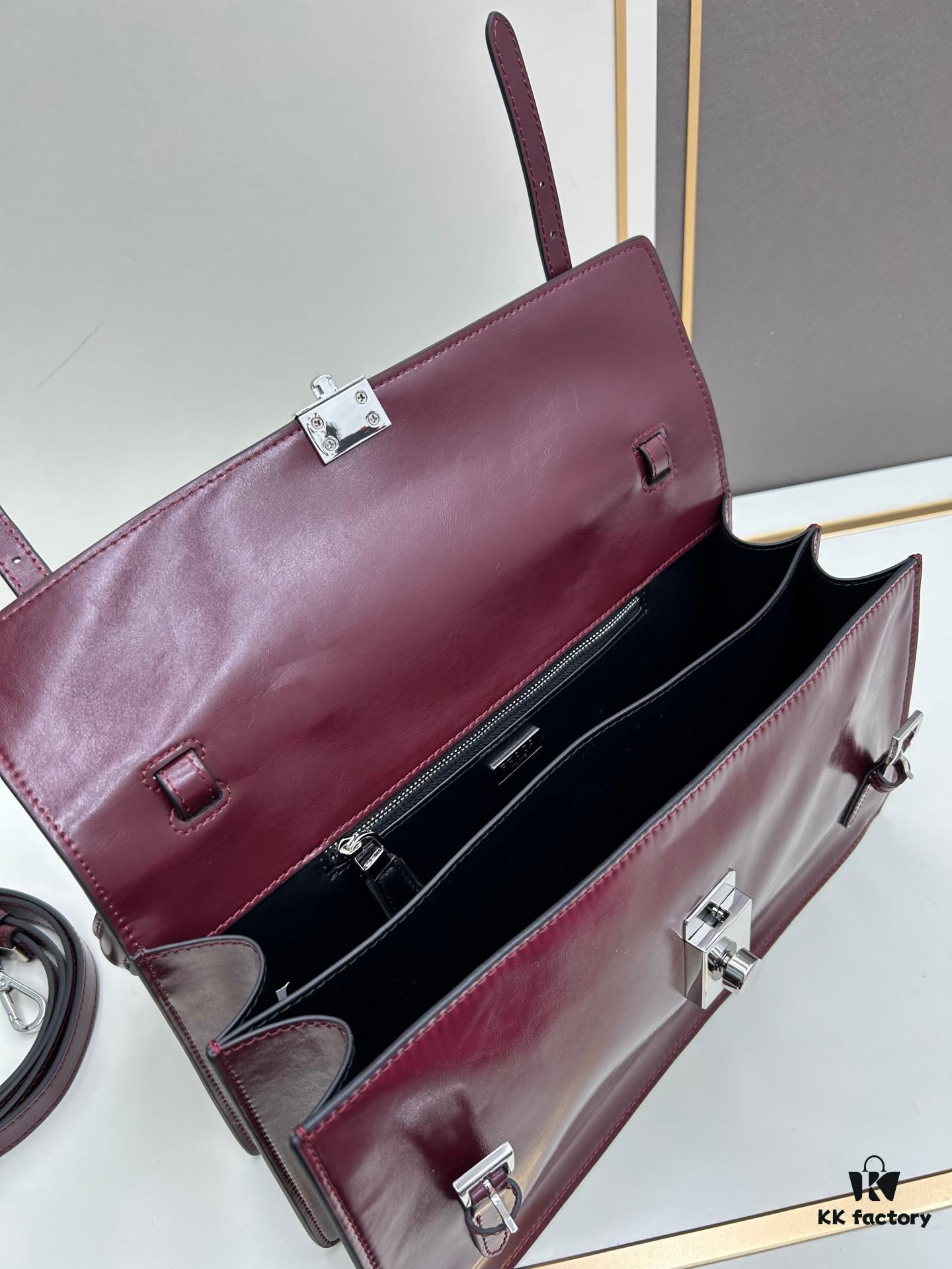 PRADA New Arrival 🎉 (All-Leather Series) [Original Order Quality with Matching Store Hardware] Full-Grain Waxed Cowhide