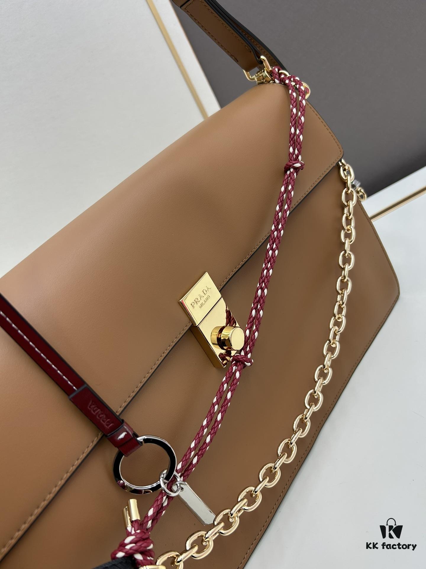Large PRADA Counter with Gift Box, Celebrity Same Style 🎉 First-Layer Cowhide [Original Order Quality + Matching Counter Hardware]
