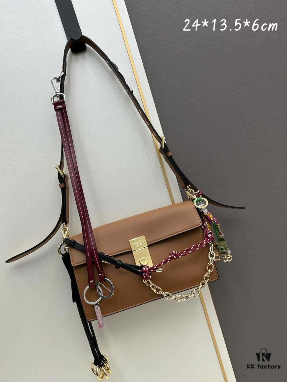 Small PRADA Counter with Gift Box, Celebrity Same Style 🎉 First Layer Cowhide [Original Quality + Matching Counter Hardware]
