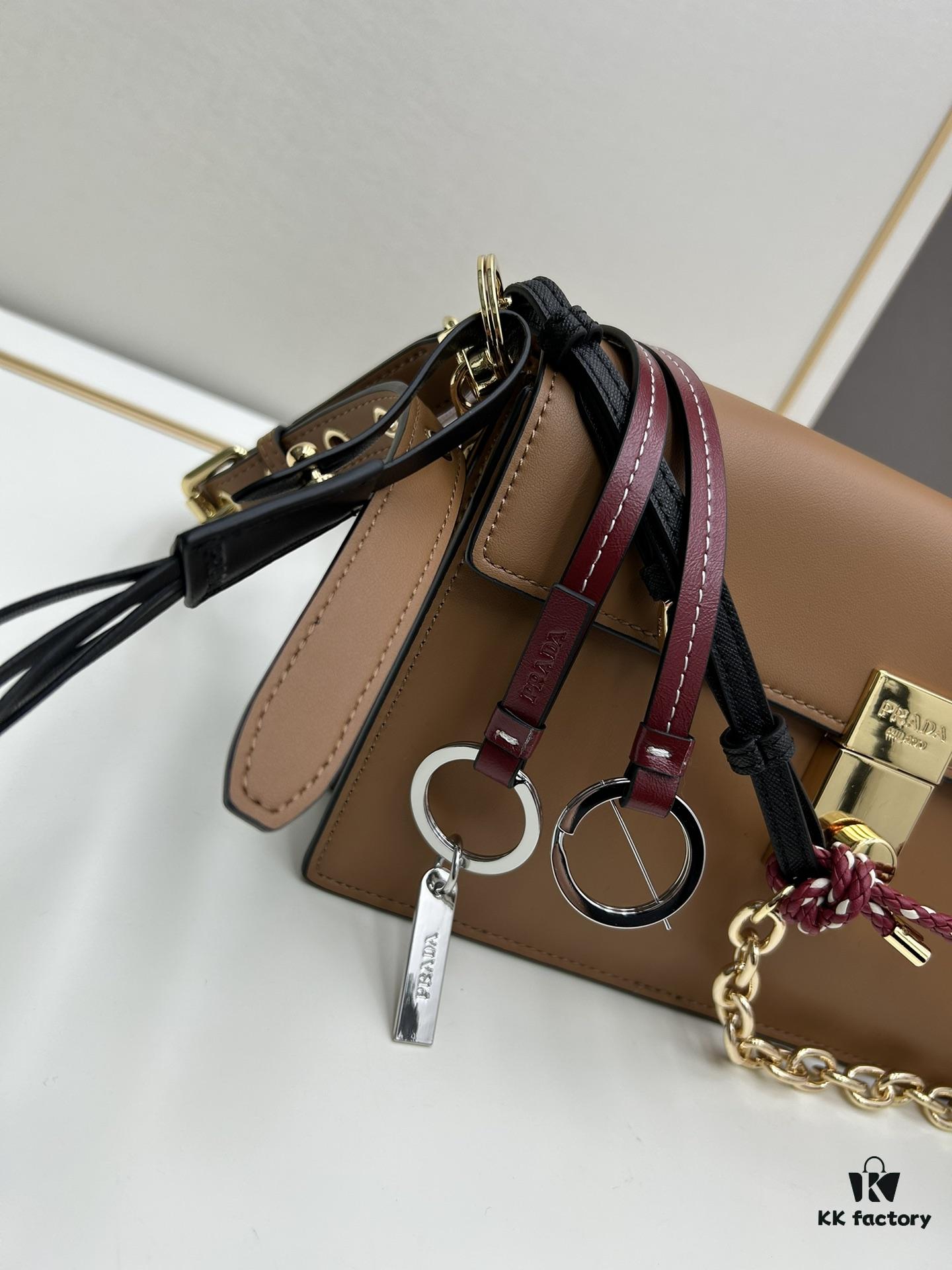 Small PRADA Counter with Gift Box, Celebrity Same Style 🎉 First Layer Cowhide [Original Quality + Matching Counter Hardware]