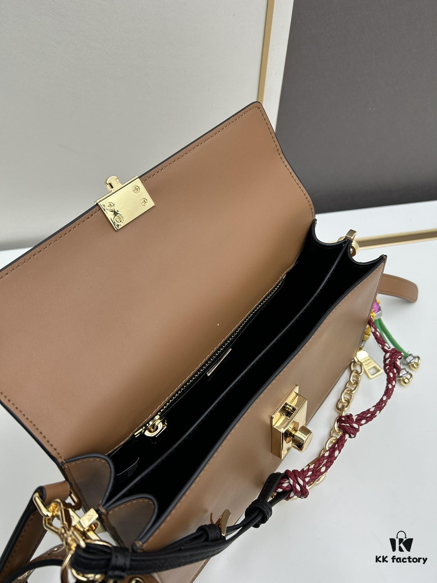 Small PRADA Counter with Gift Box, Celebrity Same Style 🎉 First Layer Cowhide [Original Quality + Matching Counter Hardware]