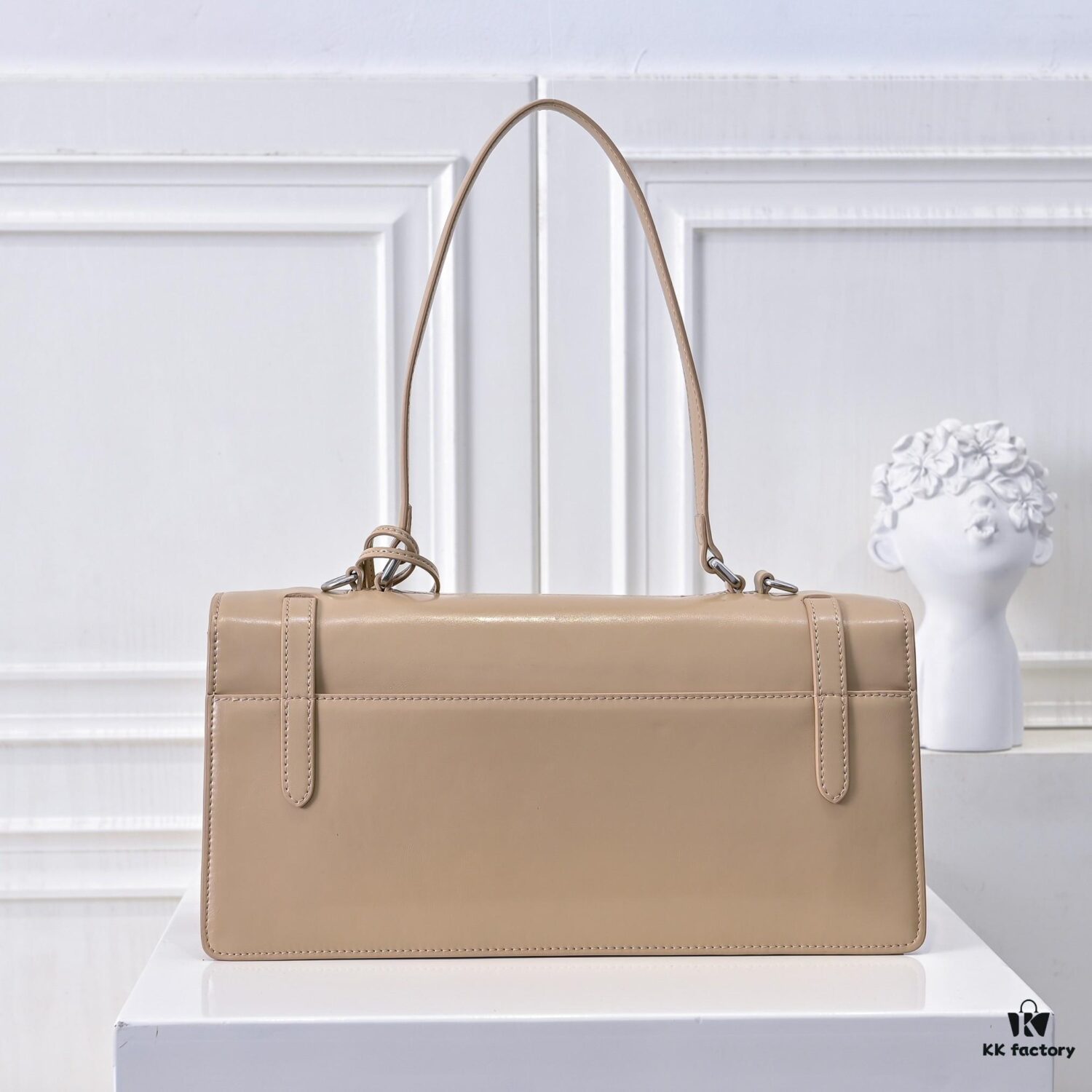 ✨New Launch✨ 2025 PRADA Pre-Spring Soft Sound Handbag in Suede Oil Wax Leather