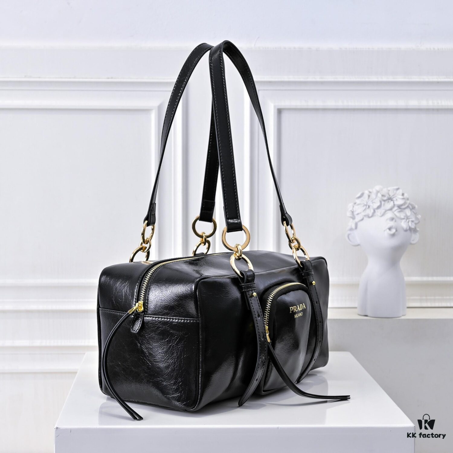 6930ba936e68136f4d9ae722 PRADA 2025 Spring New Arrival Oil-Waxed Leather Tote Bag