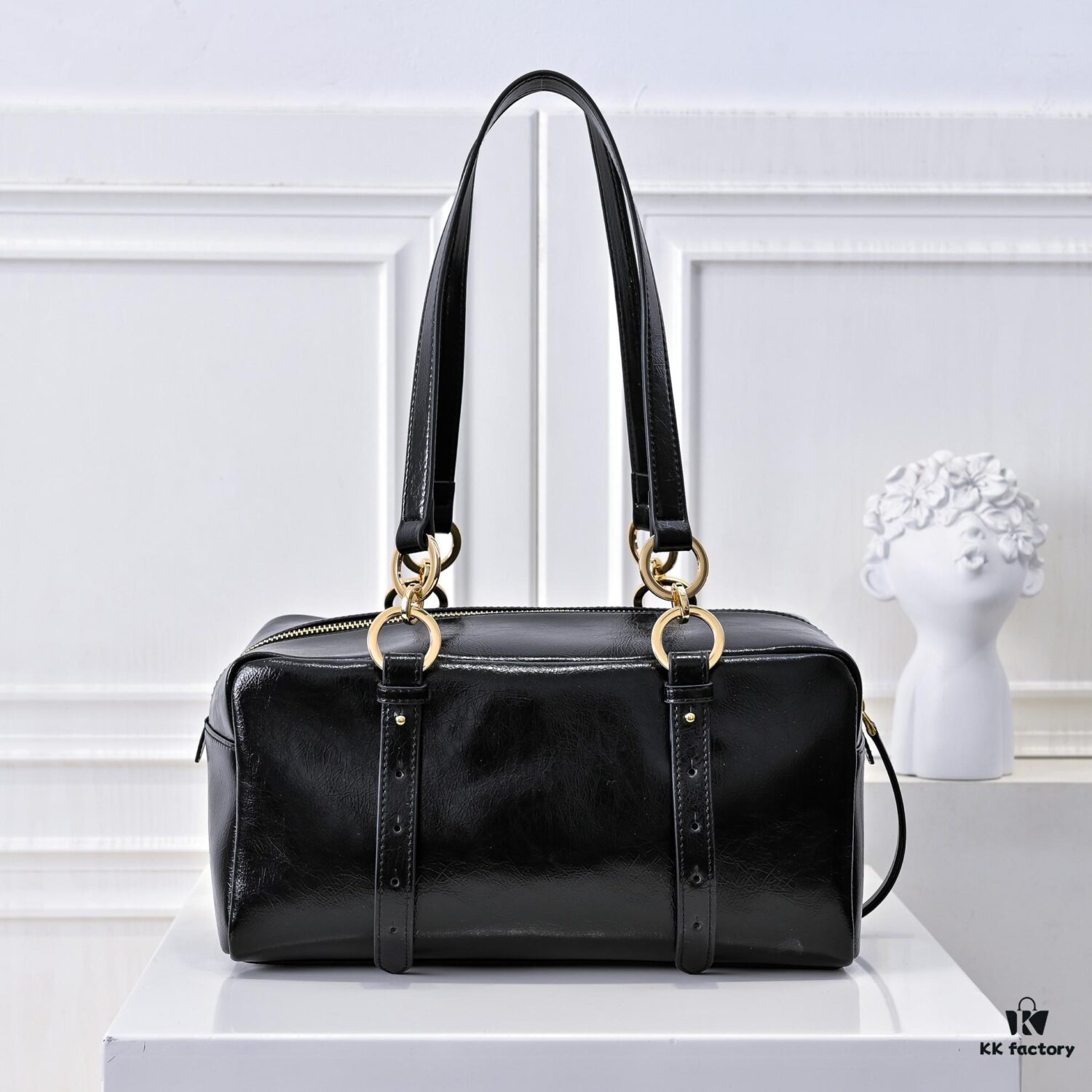 6930ba946e68136f4d9ae723 PRADA 2025 Spring New Arrival Oil-Waxed Leather Tote Bag