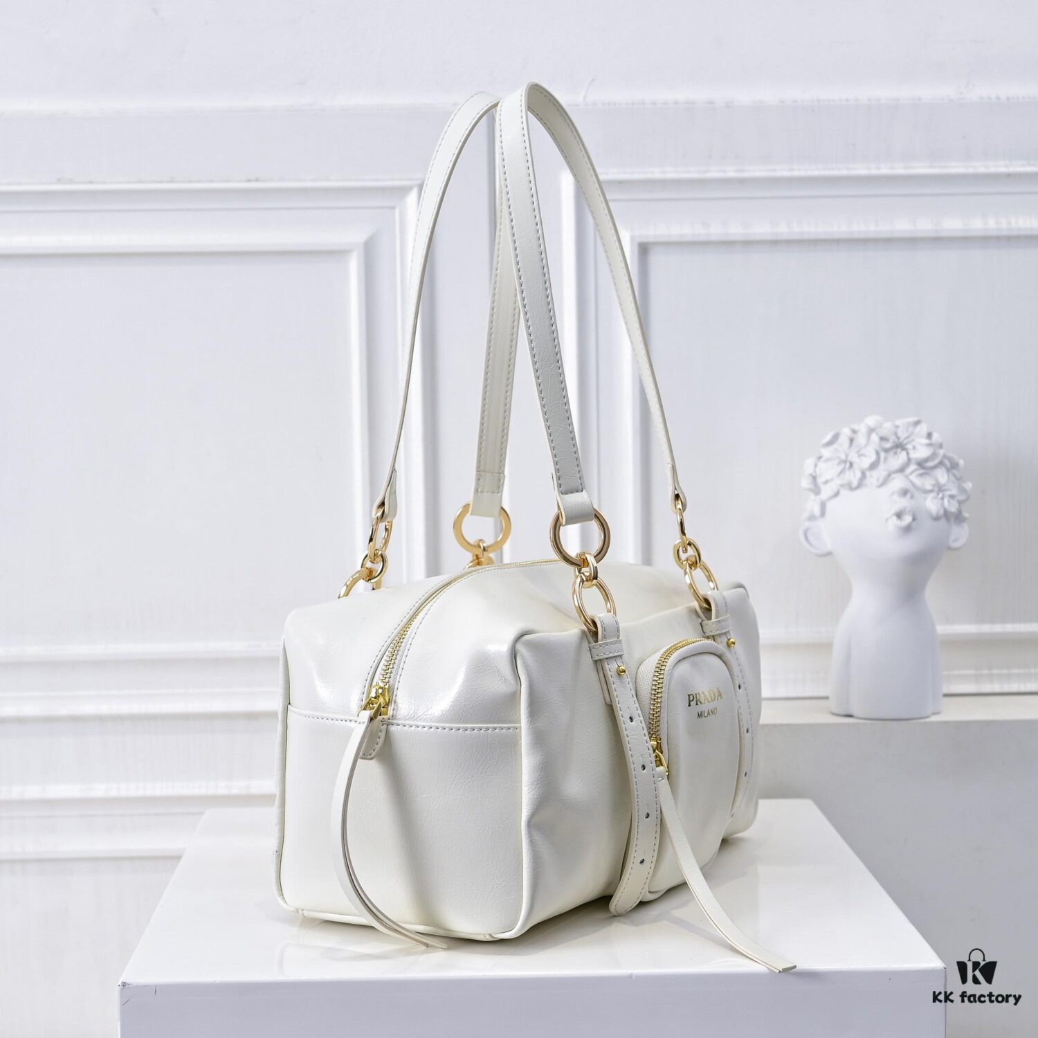 6930ba976e68136f4d9ae729 PRADA 2025 Spring New Arrival Oil-Waxed Leather Tote Bag