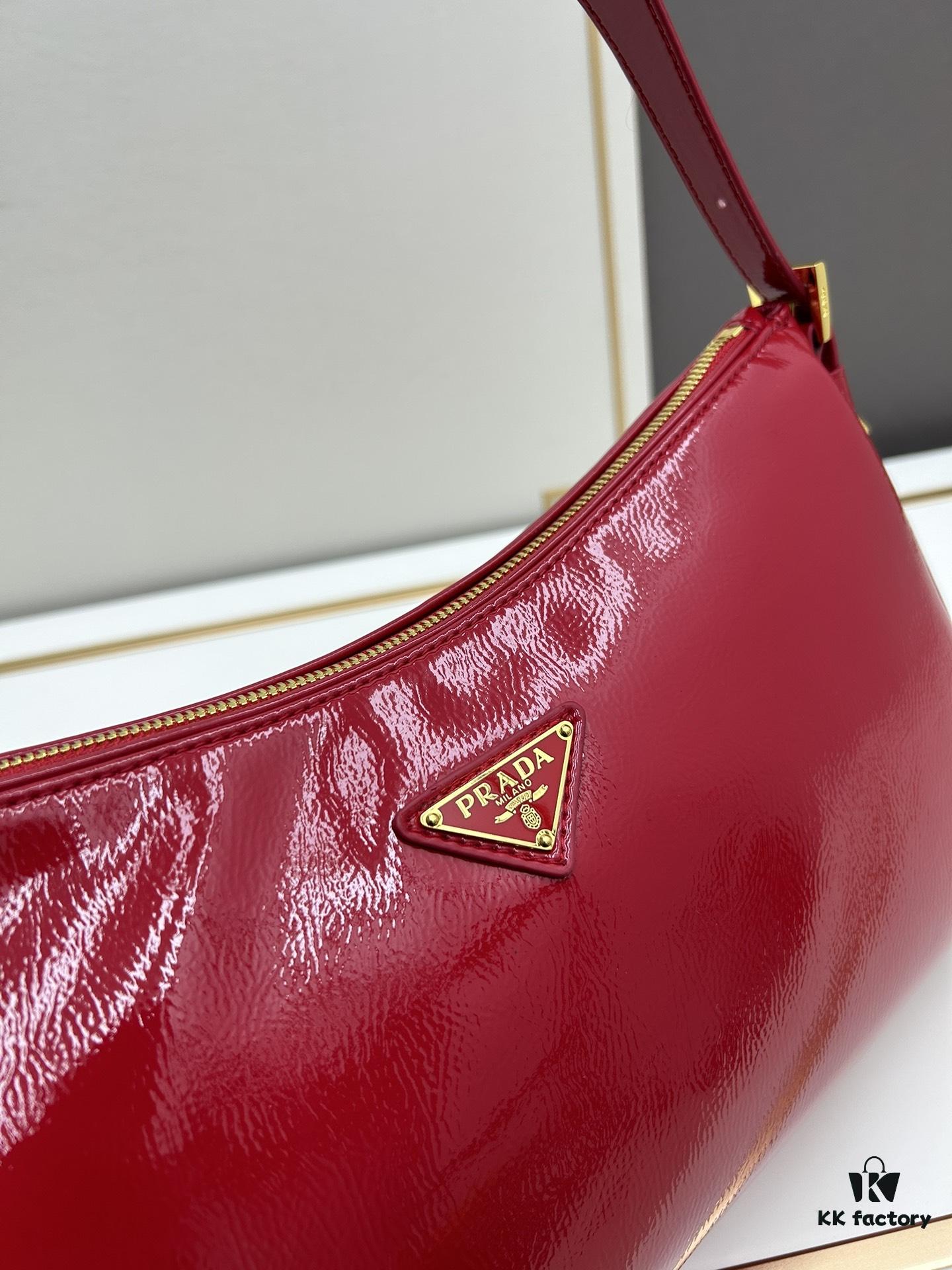 6930bac96e68136f4d9ae77a PRADA New Arrival at Official Counter (Full Leather Series) - Original Order Quality with Authentic Hardware, Wrinkled Painted Calfskin and Suede Lock Bag
