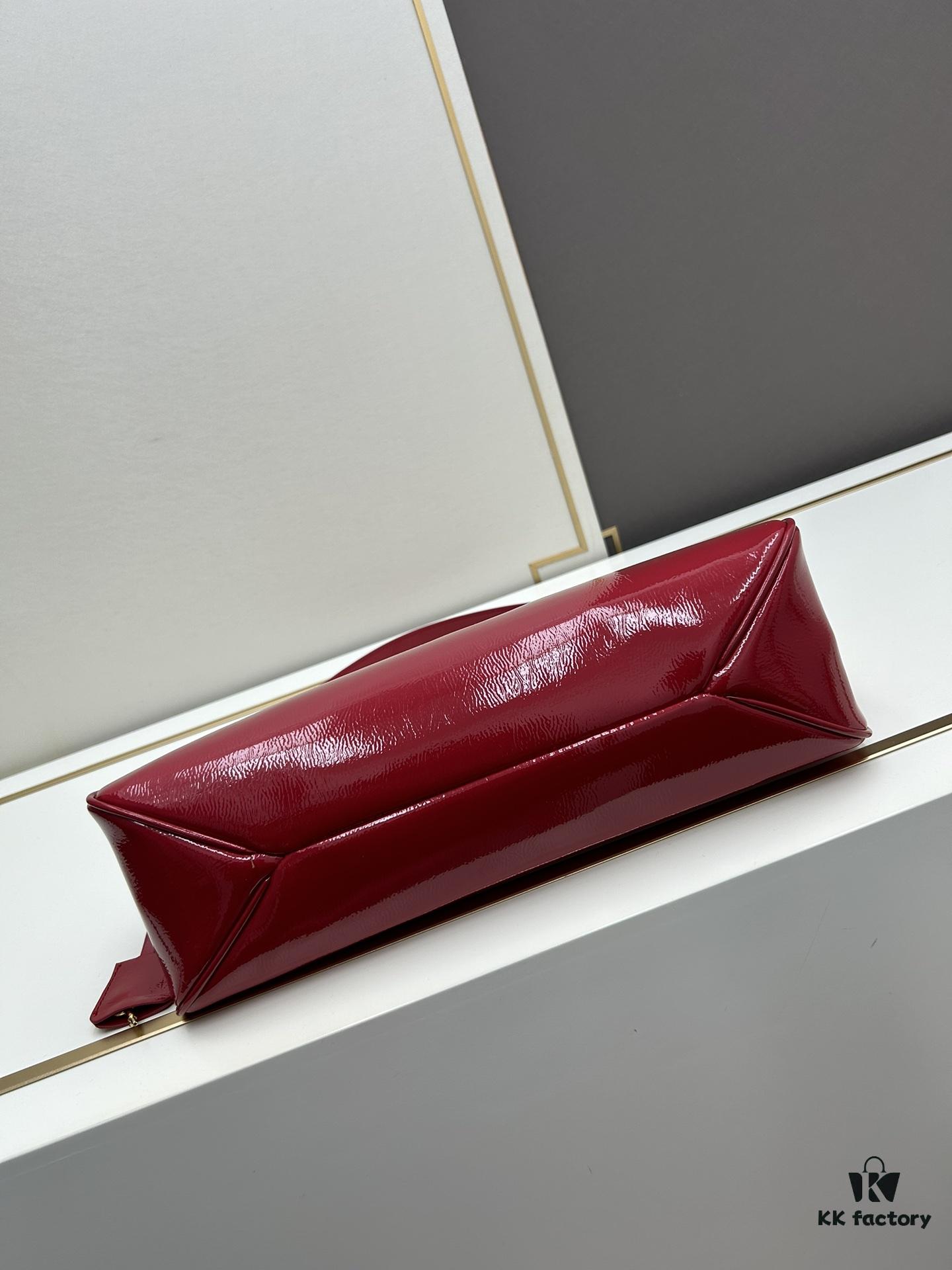 6930bac96e68136f4d9ae77b PRADA New Arrival at Official Counter (Full Leather Series) - Original Order Quality with Authentic Hardware, Wrinkled Painted Calfskin and Suede Lock Bag