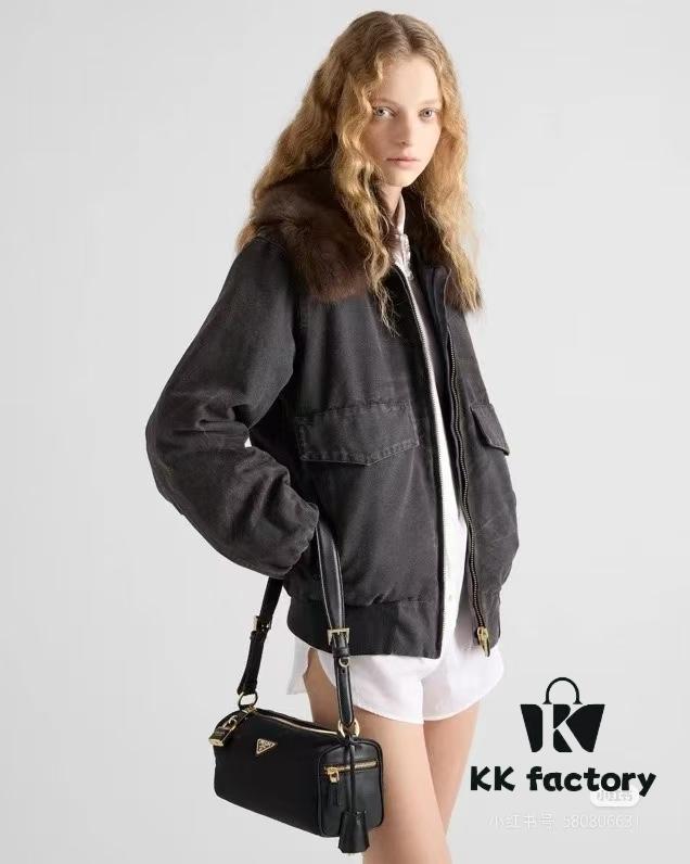 6930bad26e68136f4d9ae78a PRADA New Arrival Original Quality Full-Grain Crinkled Calfskin & Suede Lock Bag with Gold-Tone Hardware