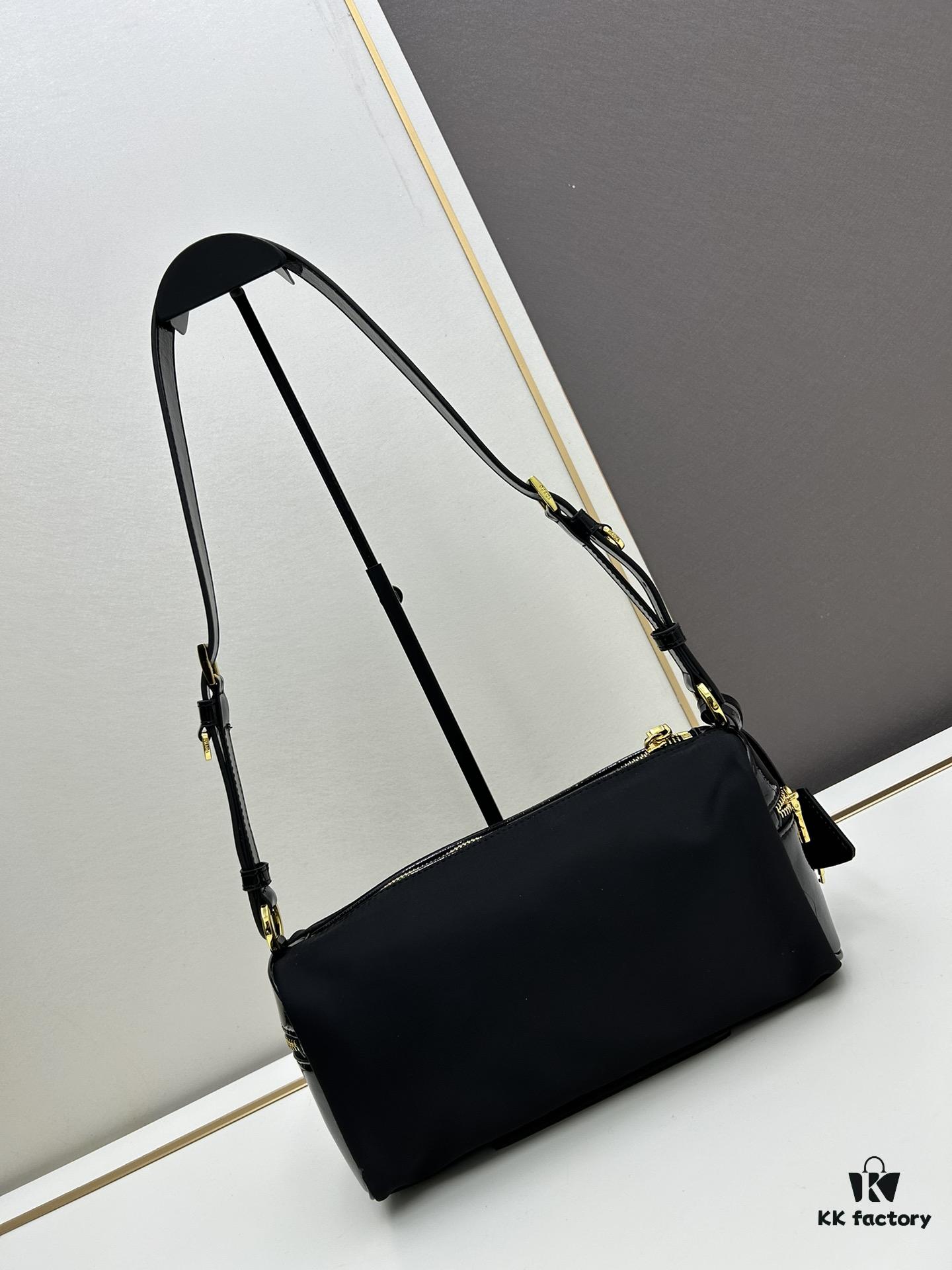 PRADA New Arrival Genuine Top-Grade Full Grain Wrinkled Lacquer Cowhide & Suede Shoulder Bag