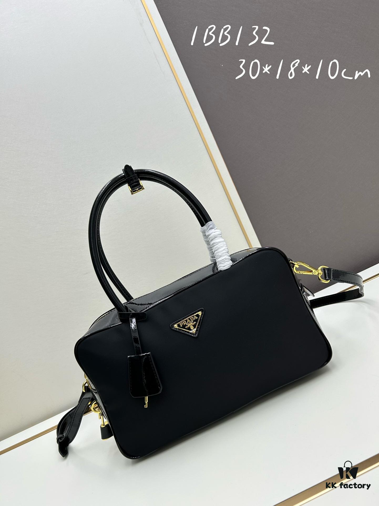 6930bafb6e68136f4d9ae7cc Nylon with Leather Trim, Full Leather PRADA Counter New Arrival Original Quality Matching Store Hardware Re-Nylon Nylon and Top-Grain Calfskin Lock Bag