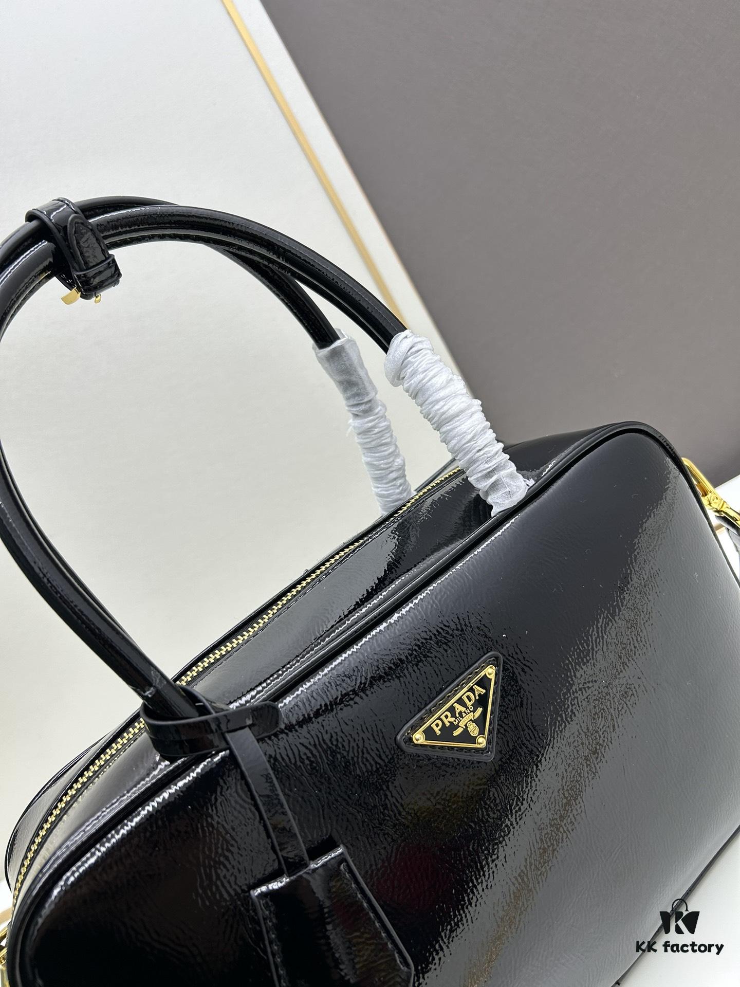 6930bb056e68136f4d9ae7db Nylon with Genuine Leather Trim, PRADA Counter New Arrival - Original Quality Matched to Counter Hardware, Re-Nylon Tote Bag