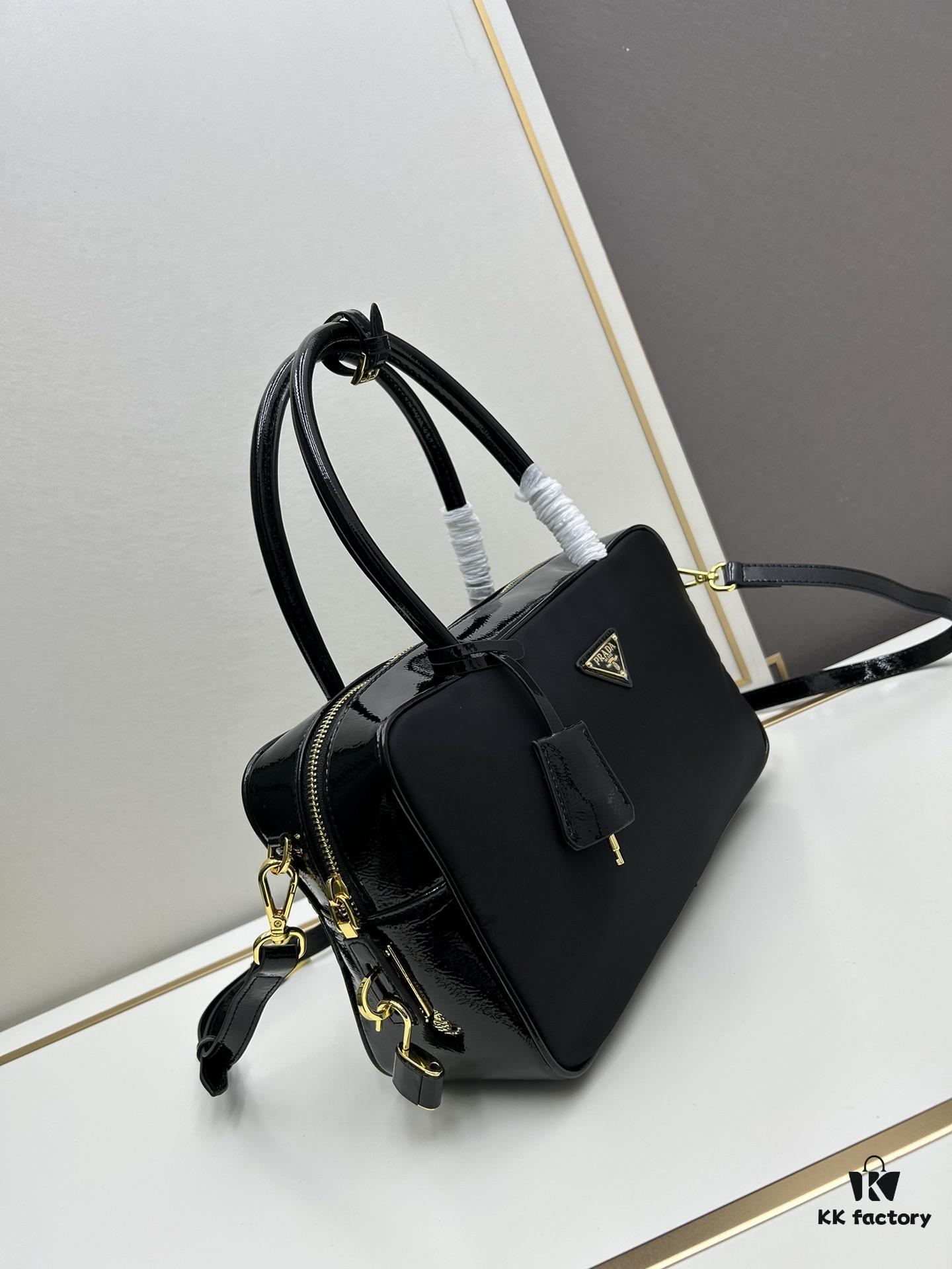 6930bb086e68136f4d9ae7e1 Nylon with Genuine Leather Trim, Full Leather PRADA Counter New Arrival Original Quality Matching Store Hardware Re-Nylon Tote Bag with Lock