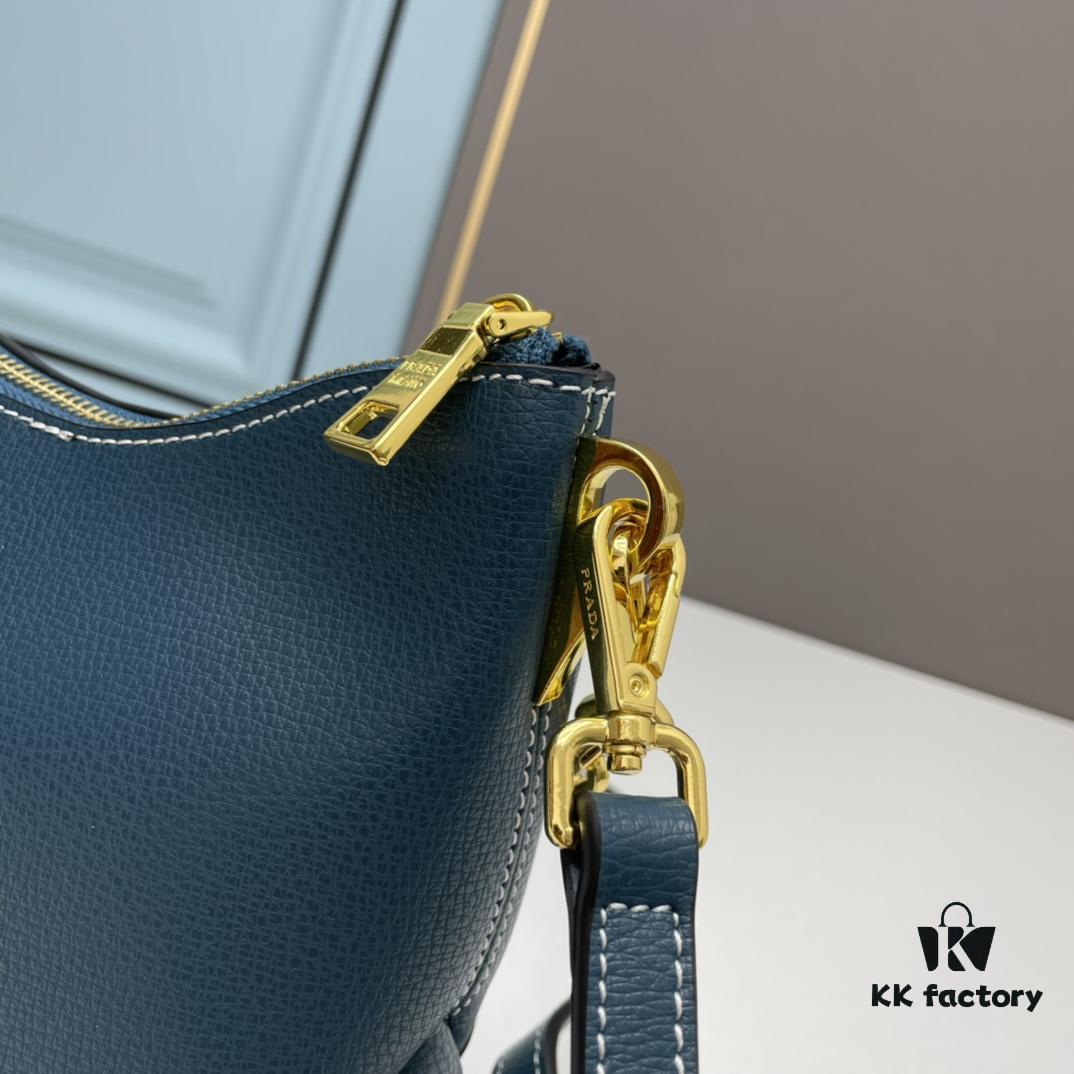 PRADA Hot Seller - New Arrival Horn Bag with Detachable Chain Strap