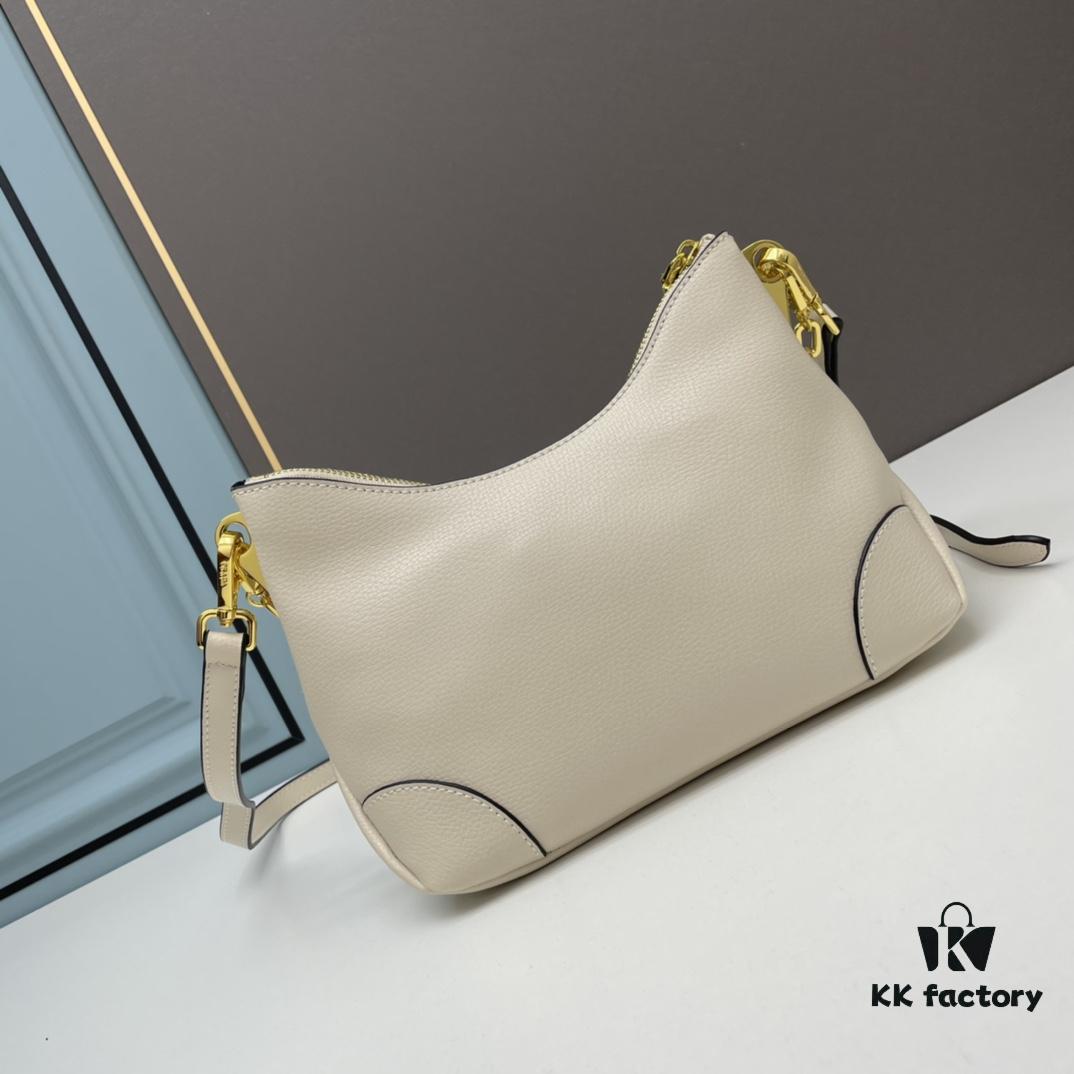 6930bb336e68136f4d9ae82b PRADA Must-Have Horn Bag with Detachable Chain Strap – A Perfect Blend of Vintage and Modern Fashion