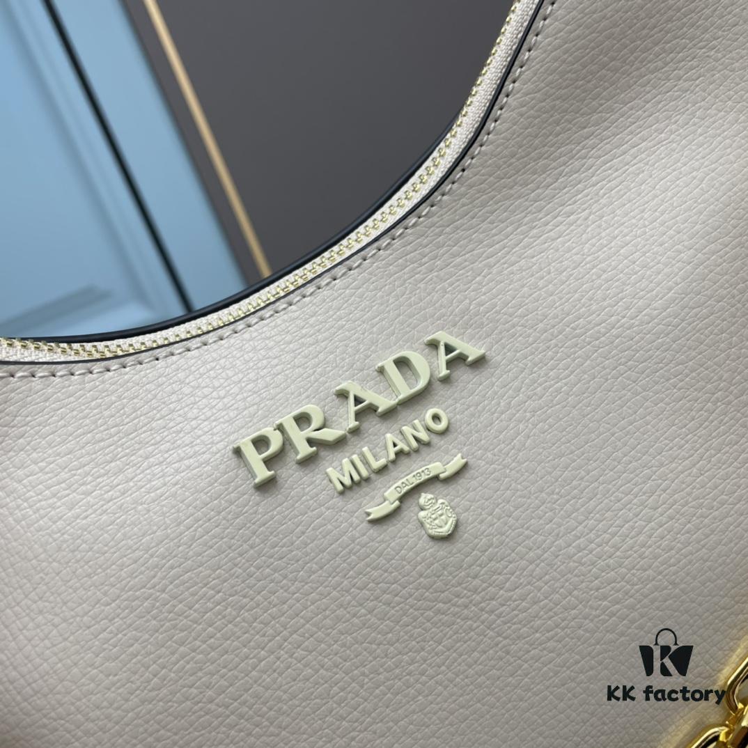 6930bb366e68136f4d9ae830 PRADA Must-Have Horn Bag with Detachable Chain Strap – A Perfect Blend of Vintage and Modern Fashion