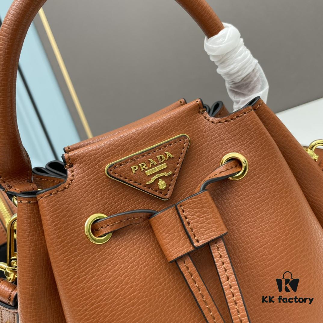 6930bb3e6e68136f4d9ae83f New 2023 Spring Mini PRADA 'Lunchbox' Bag