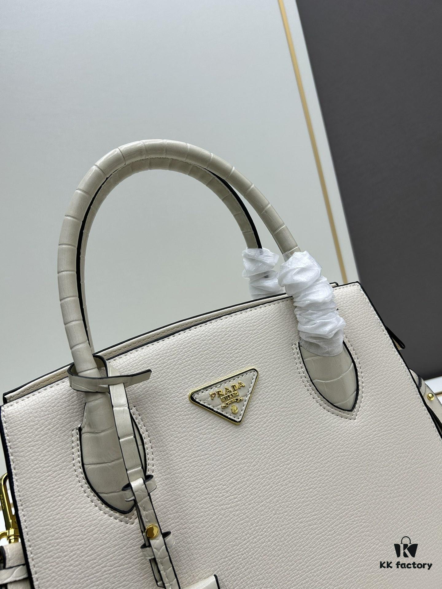 6930bb5b6e68136f4d9ae86c You Are the Most Beautiful – Bold Minimalist Fashion Style Launch