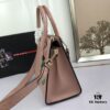6930bb706e68136f4d9ae88a You Are the Most Beautiful – Minimalist and Fashionable Bag for the New Year