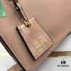 6930bb746e68136f4d9ae890 You Are the Most Beautiful – Minimalist and Fashionable Bag for the New Year