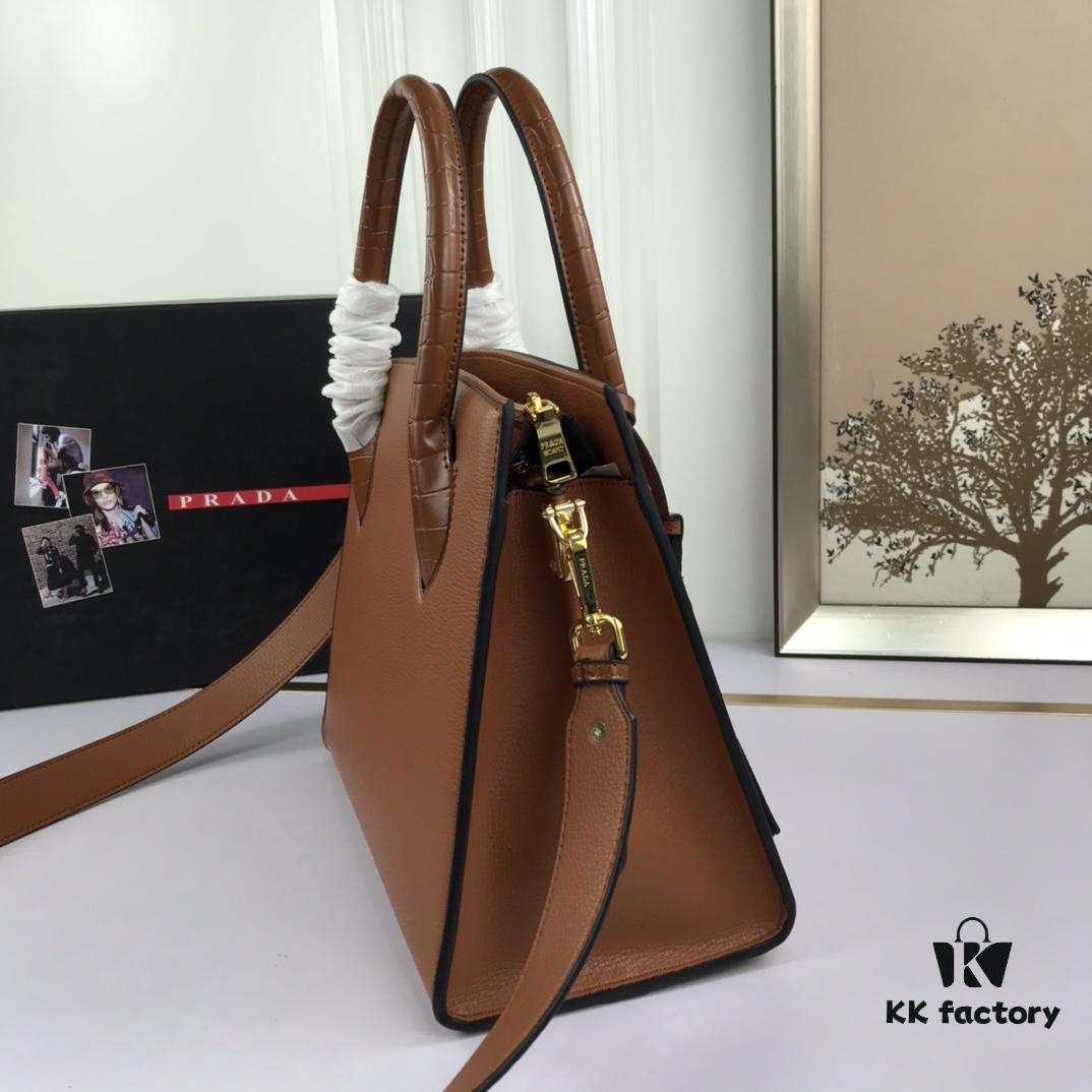 6930bb756e68136f4d9ae893 You Are the Most Beautiful – Minimalist and Fashionable Style for the New Year