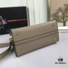 6930bb7b6e68136f4d9ae89f You're the Most Beautiful One – Minimalist and Fashionable Bag for the New Year