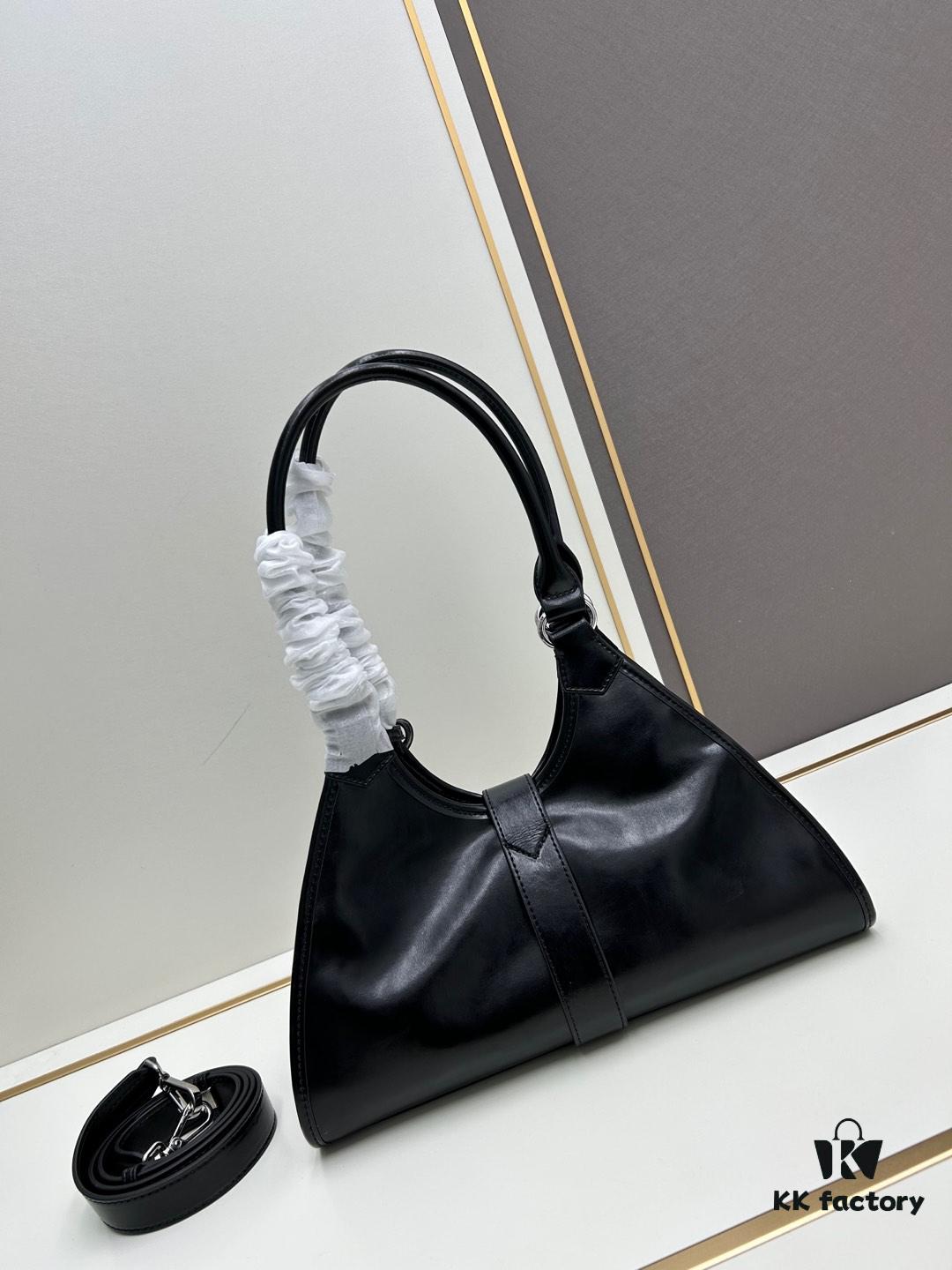 6930bbcf6e68136f4d9ae92b PRADA Counter New Arrival (All-Leather Series) Original Order Quality with Authentic Hardware Full-Grain Oil-Waxed Cowhide Shoulder Bag