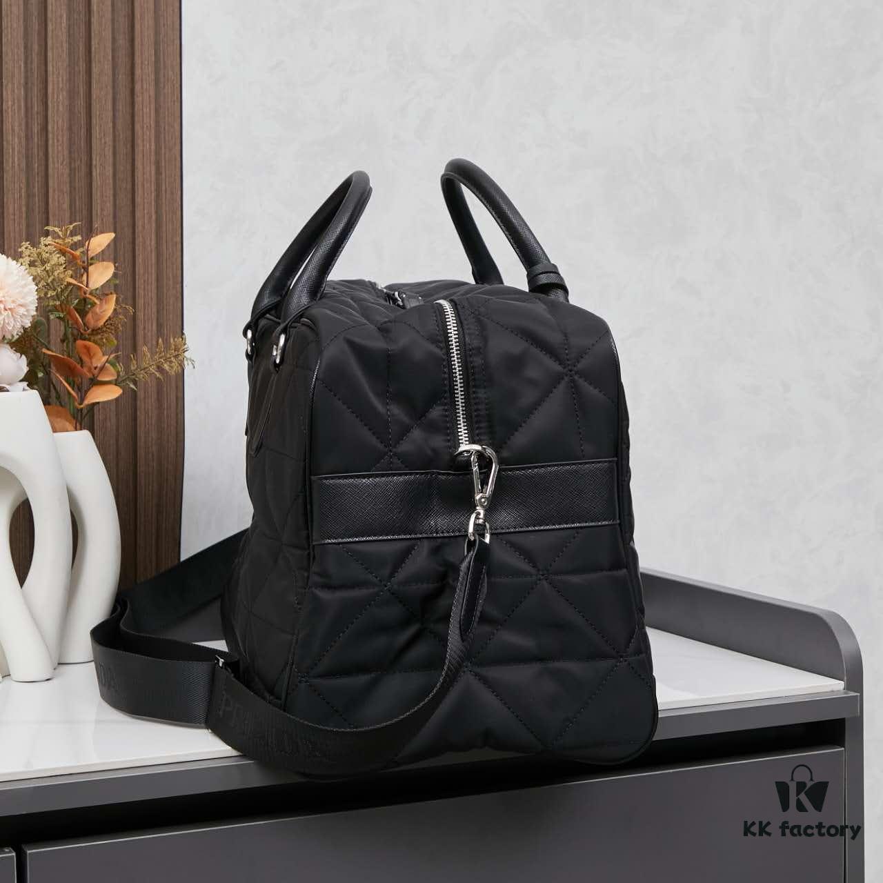 6930bbea6e68136f4d9ae962 Prada New Re-Nylon Travel Bag for Men and Women – Quilted Recycled Nylon with Iconic Design