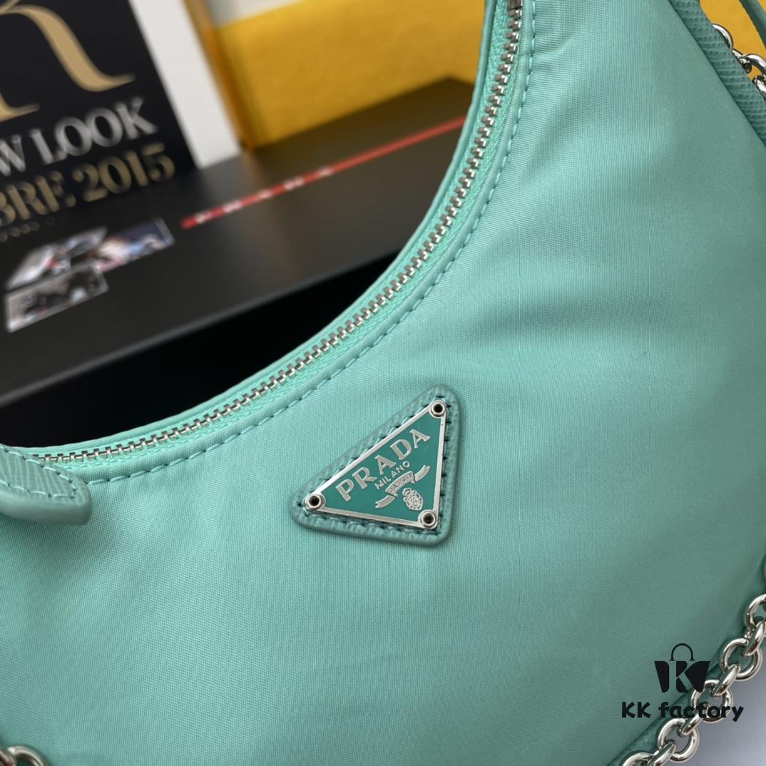 6930bbf96e68136f4d9ae97d Top Quality Replica Prada New Nylon Hobo Bag with Box - 1BH204