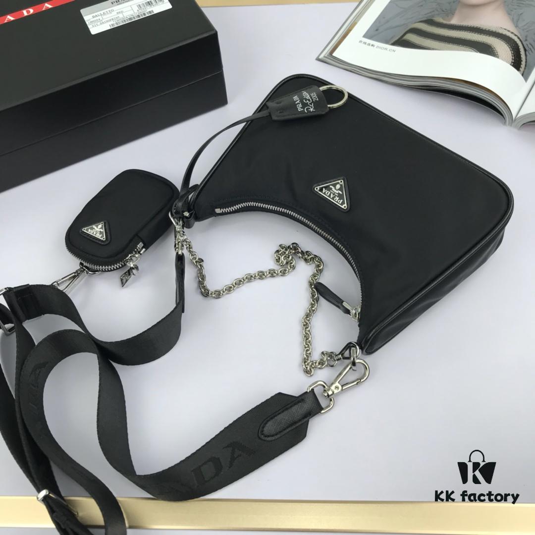 6930bc106e68136f4d9ae9ae Top Quality Original Order 🎉 Prada New Nylon Hobo Handbag / Underarm Bag 😘😘