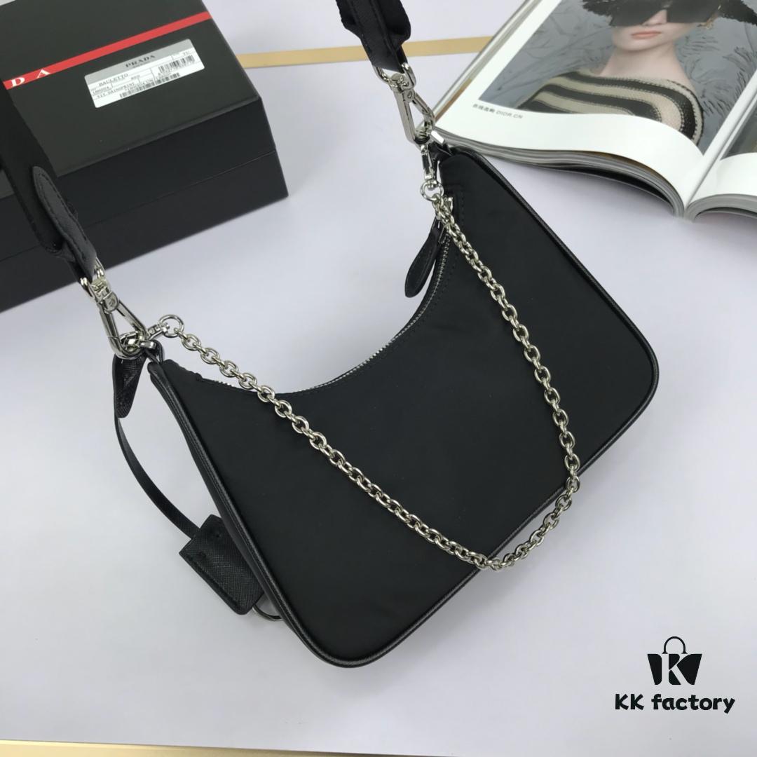 6930bc116e68136f4d9ae9af Top Quality Original Order 🎉 Prada New Nylon Hobo Handbag / Underarm Bag 😘😘