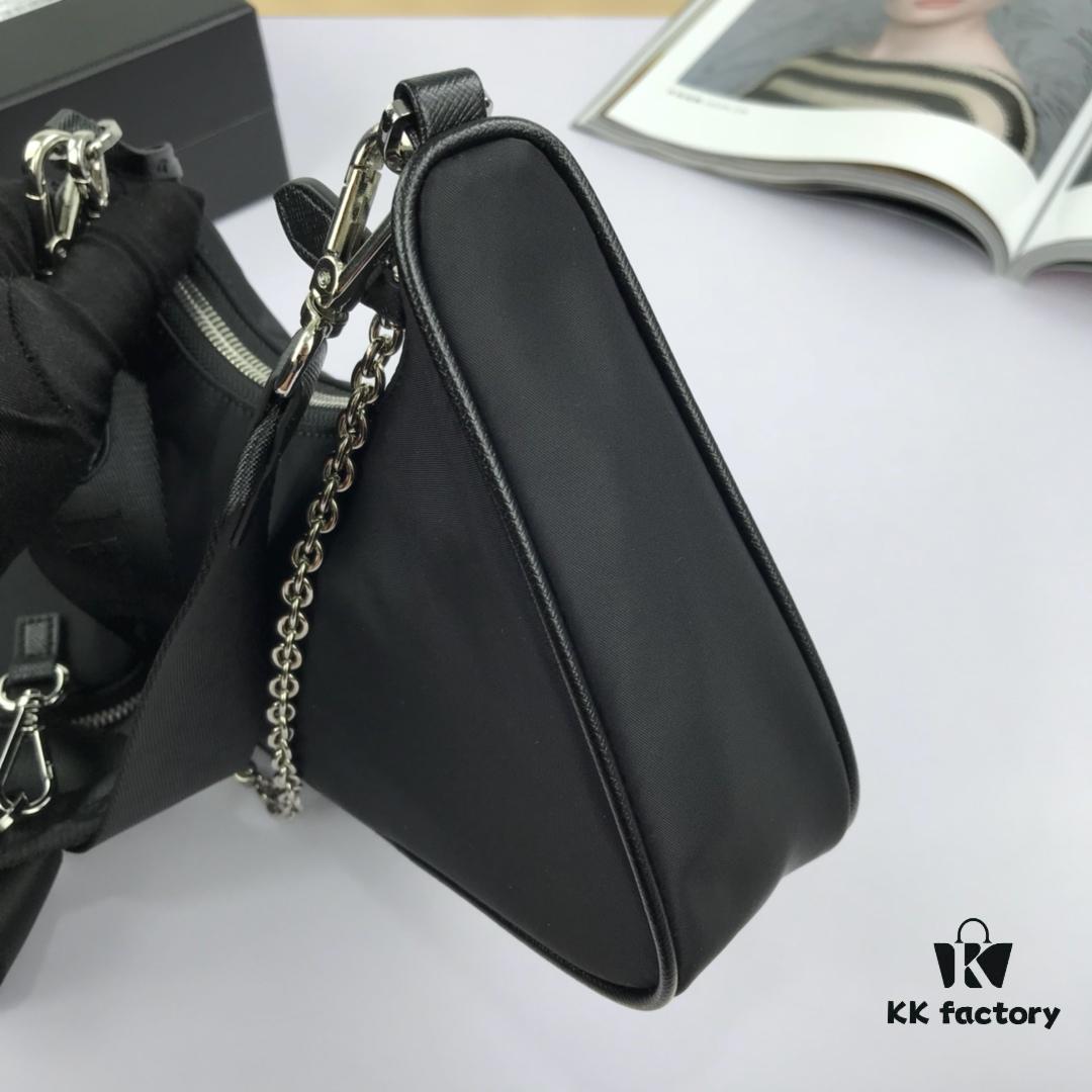 6930bc1e6e68136f4d9ae9c7 Top Quality Replica Prada New Nylon Hobo Bag with Box - 1BH204