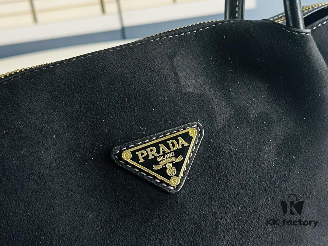 6930bc5b6e68136f4d9aea36 New Fall/Winter Prada Arrival – Sophisticated Brown Tones Exude Warmth and Elegance