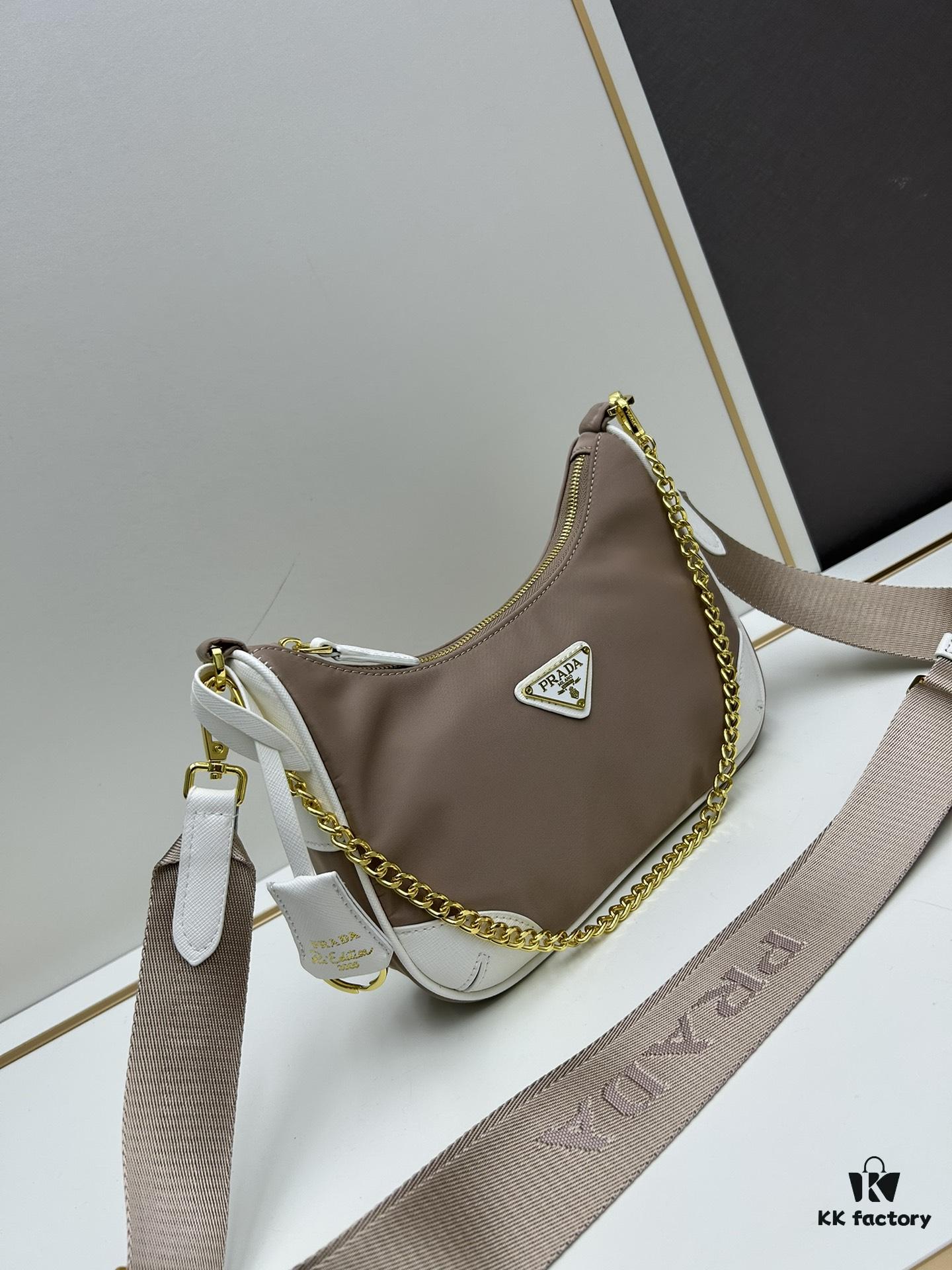6930bcd66e68136f4d9aeb06 PRADA Re-edition 2005 Robot Charm Bag with Box