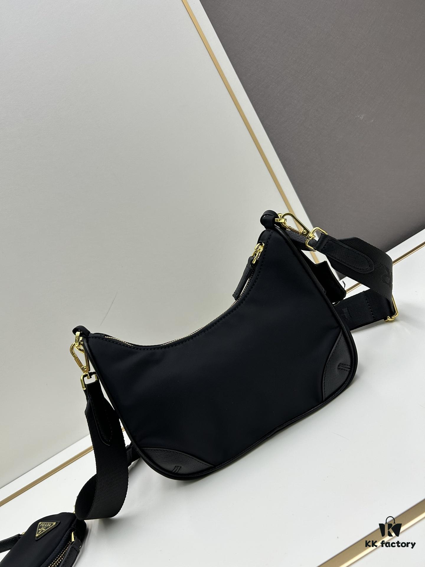 6930bcdb6e68136f4d9aeb0b PRADA Re-edition 2005 Robot Charm Bag with Box