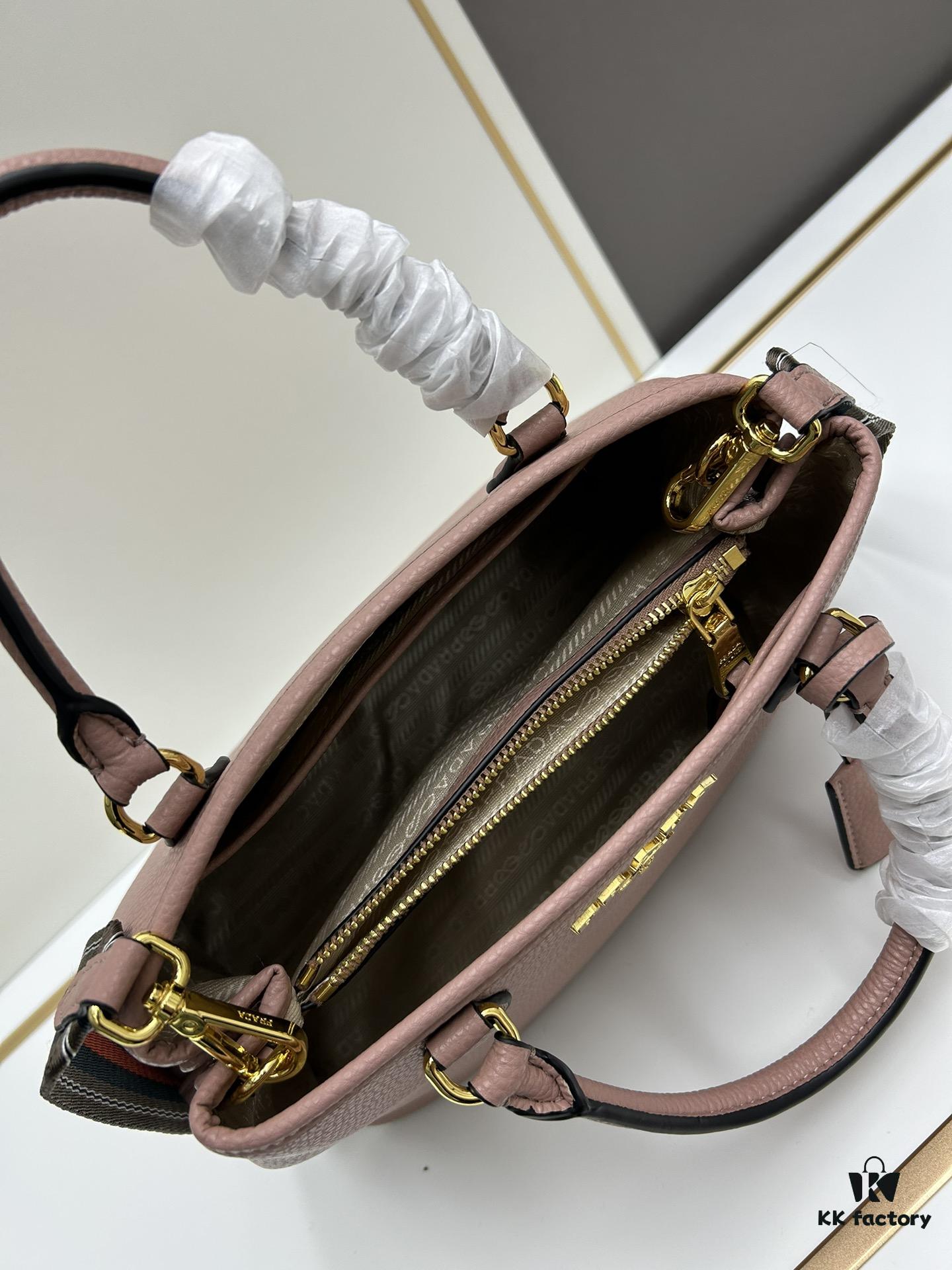 6930bd4a6e68136f4d9aebc5 PRADA High-Quality Cabinet Release - Classic Retro Large Tote Bag