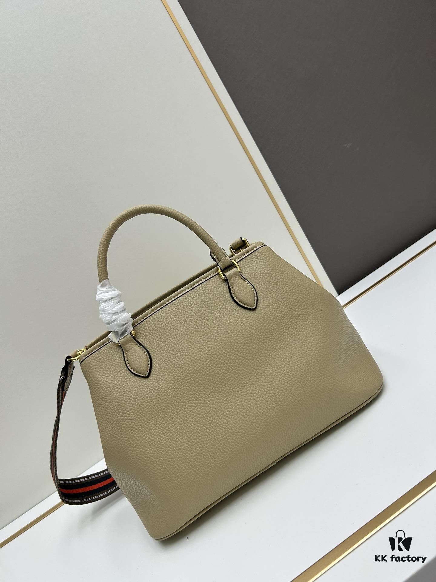 6930bd536e68136f4d9aebd2 PRADA High-Quality Cabinet Classic Retro Handbag - Large Size