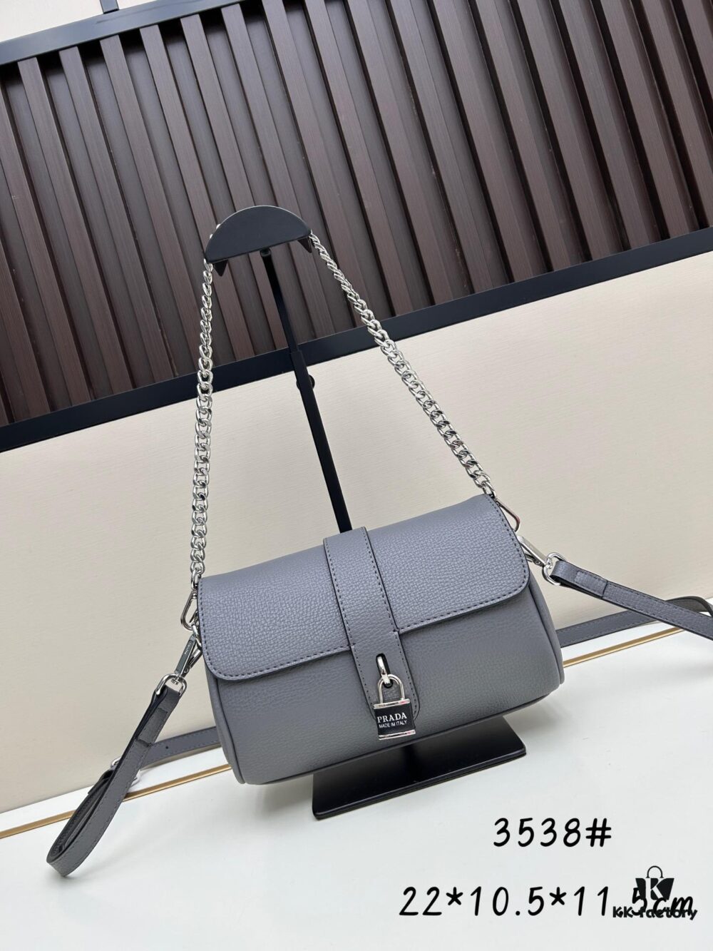 6930bd8f6e68136f4d9aec31 Exclusive Launch - High-Quality Prada-style Lock Bag, Palm Grain Leather, Soft and Thick Texture, Adjustable Chain & Shoulder Strap