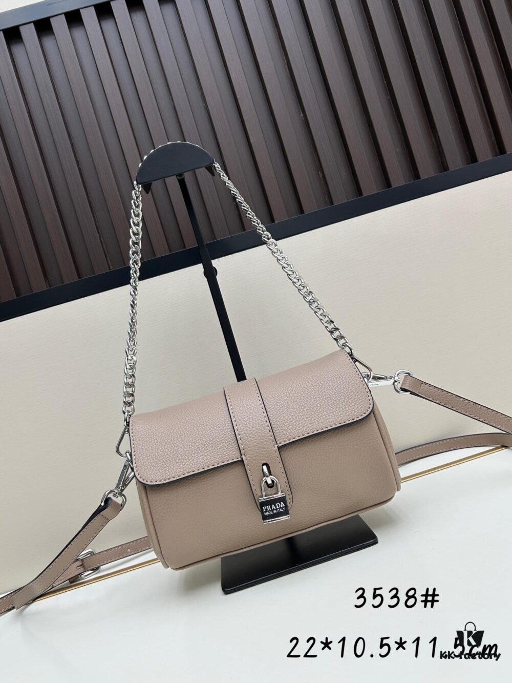 6930bd916e68136f4d9aec33 Exclusive Launch - High-Quality Prada-style Lock Bag, Palm Grain Leather, Soft and Durable, Adjustable Chain & Strap