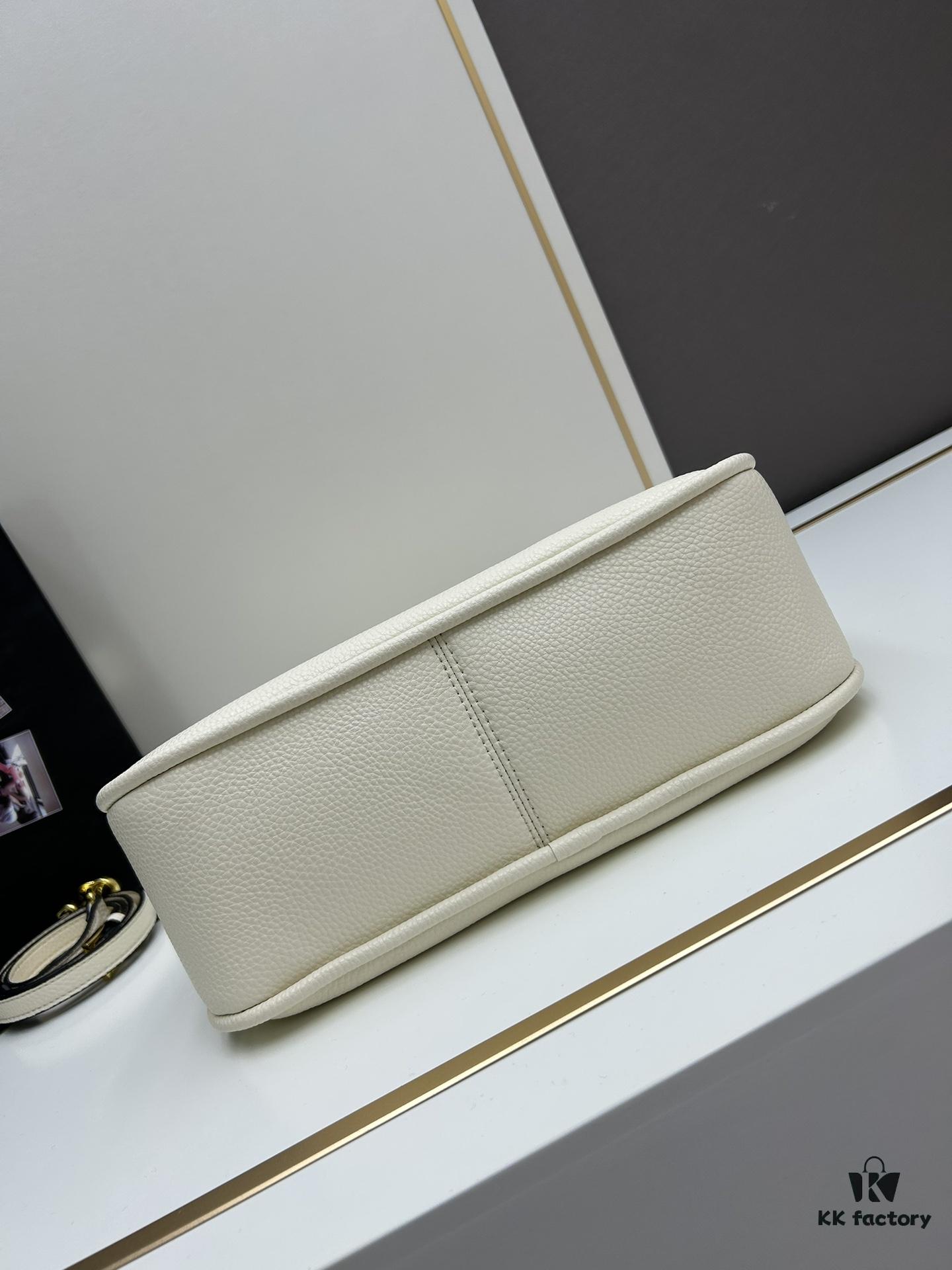 6930bd966e68136f4d9aec3b PRADA - Bestseller Recommendation: Fashionable Casual Style, Latest Imported Coarse Alligator Grain Calfskin with Original Hardware, Top Craftsmanship, Unique and Luxurious Design