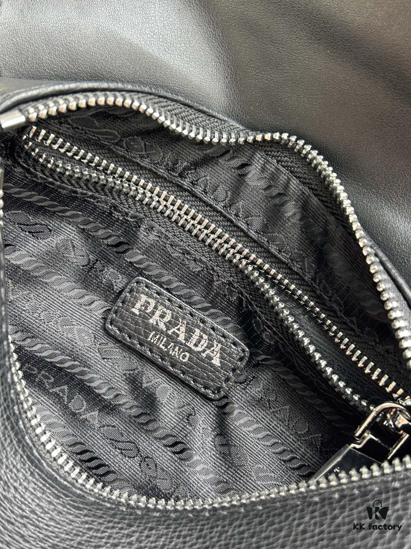 6930bd986e68136f4d9aec40 Exclusive Launch - High-Quality Prada-Style Lock Bag ✨ Pillow Top Handle Bag, Genuine Palm Grain Leather, Smooth Oiled Edges, Premium Craftsmanship, Thick and Soft Leather