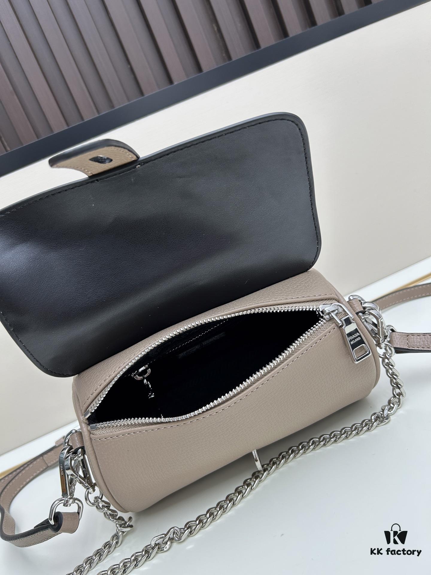 Exclusive Launch - High-Quality Prada-style Lock Bag, Palm Grain Leather, Soft and Durable, Adjustable Chain & Strap