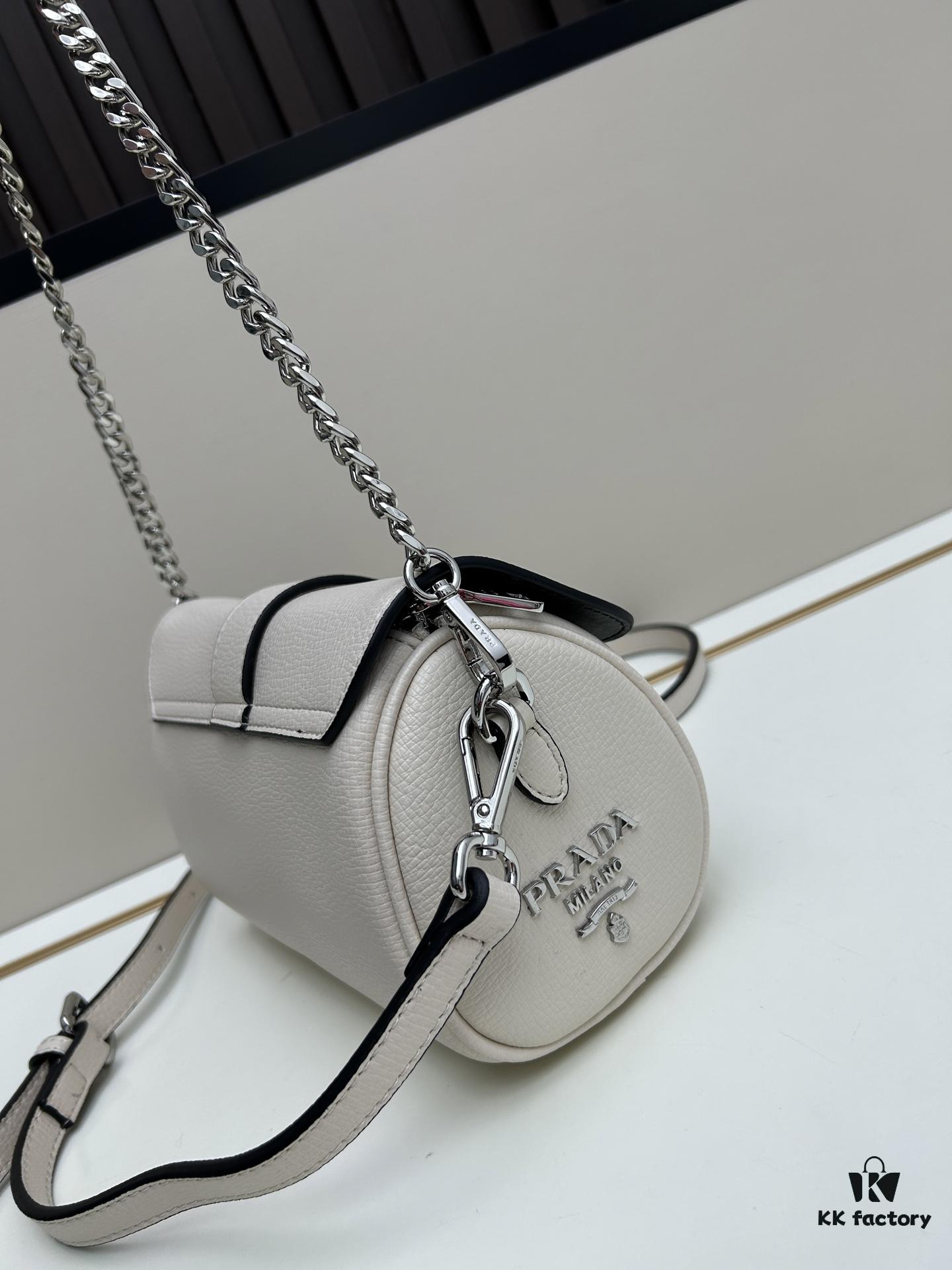 6930bd9f6e68136f4d9aec4e Exclusive Launch - High-Quality Prada-style Lock Bag, Palm Grain Leather, Soft and Thick Texture