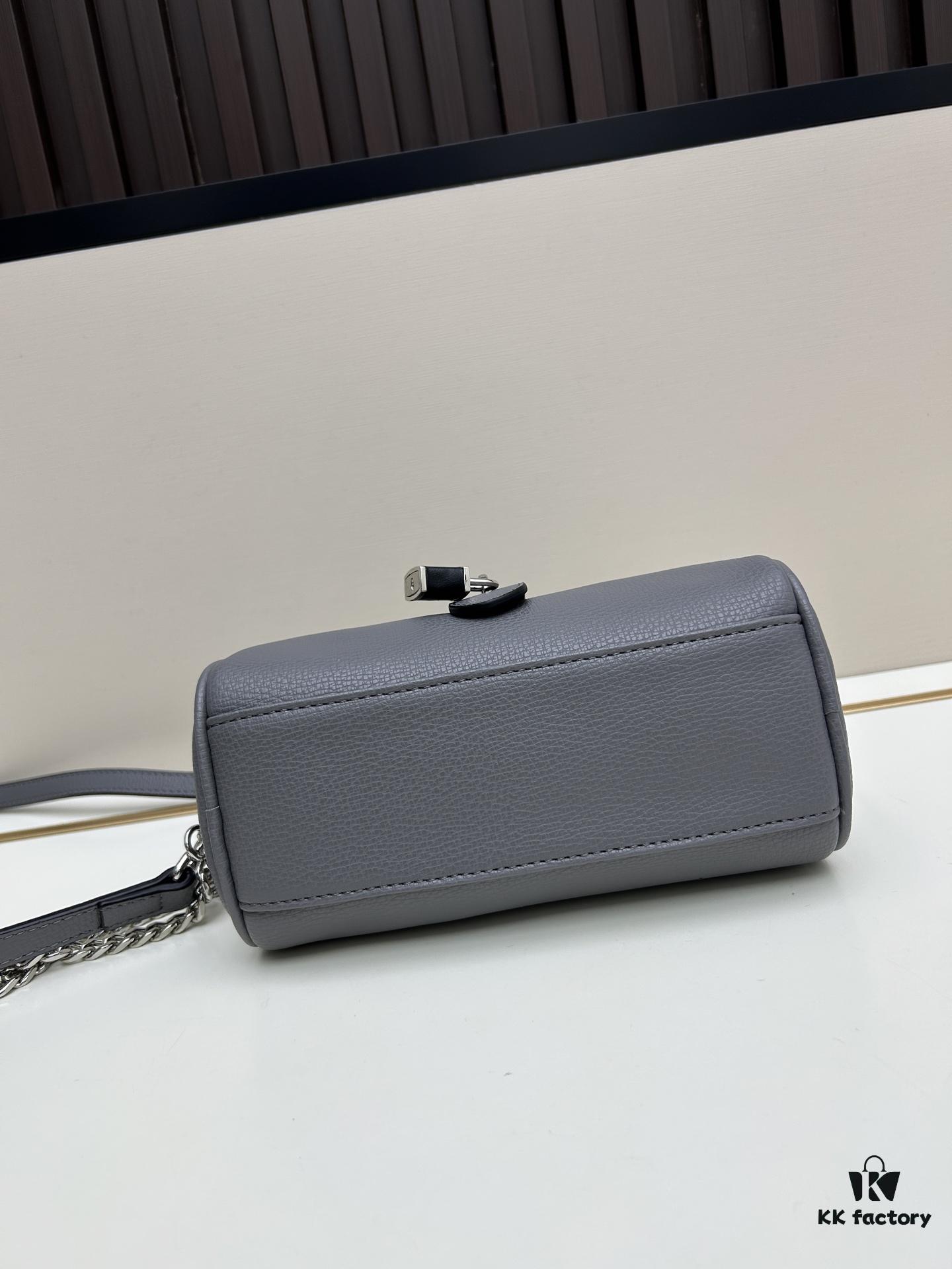 6930bda56e68136f4d9aec58 Exclusive Launch - High-Quality Prada-style Lock Bag, Palm Grain Leather, Soft and Thick Texture, Adjustable Chain & Shoulder Strap