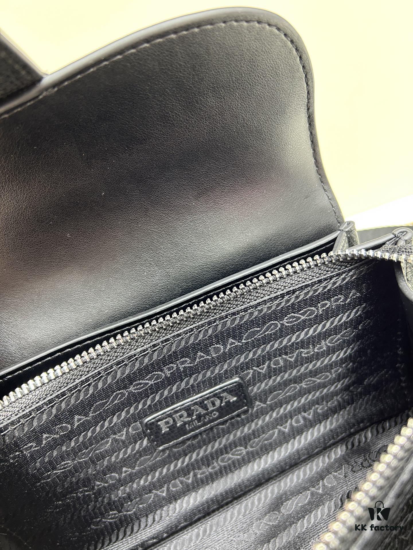 6930bdb56e68136f4d9aec70 Exclusive Launch - High-Quality Prada-Style Flip Top Bag, Bestselling Clutch with Dual Shoulder Straps, Genuine Deer-Grain Calfskin, 2025 Fashion Trend All-Season Women's Bag