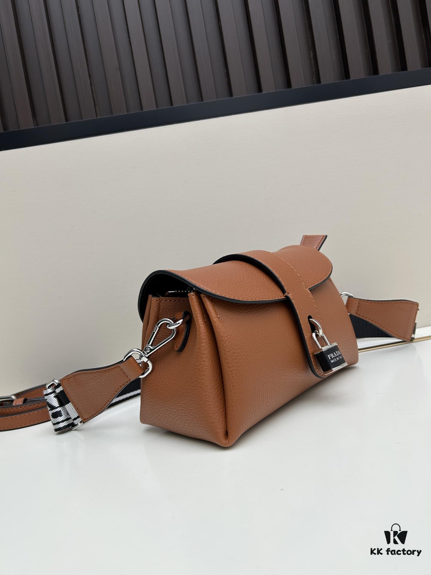 6930bdc36e68136f4d9aec86 Exclusive Launch - High-Quality Prada-Style Flip Top Bag, Bestselling Flap Design with Dual Shoulder Straps, Genuine Deer-Textured Calfskin, 2025 Fashion All-Season Women's Handbag